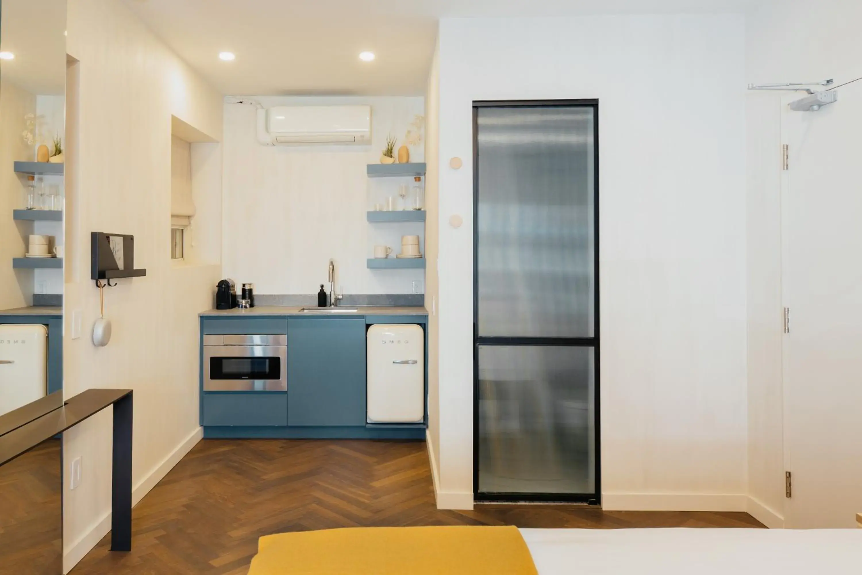 Property building in Ode Property building in Ode