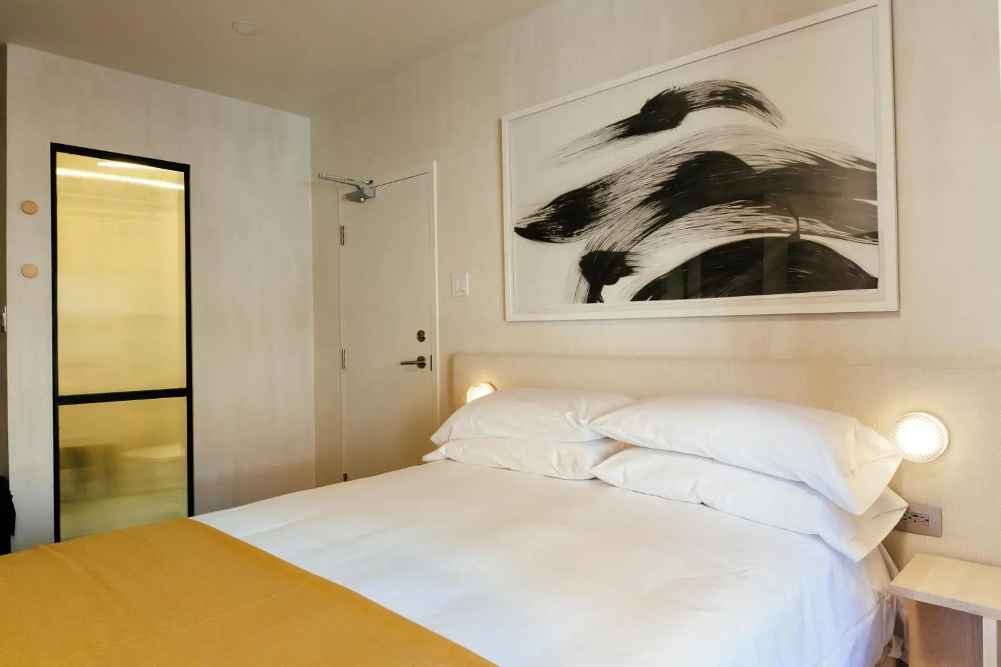 Property building, Bed in Ode Property building, Bed in Ode