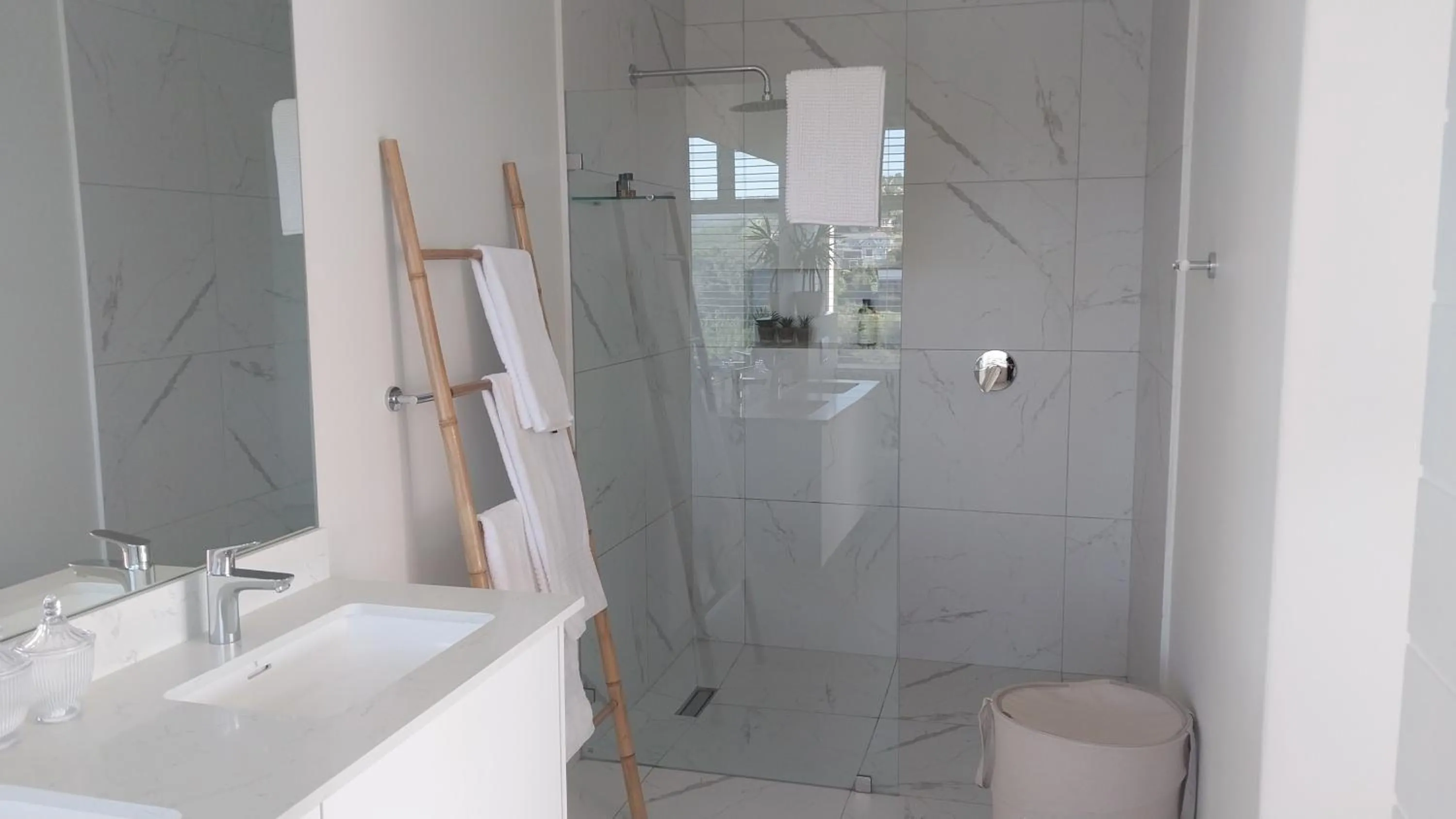 Shower in Knysna Estate Lagoon - Garden Apartments- Secure Estate - off the grid
