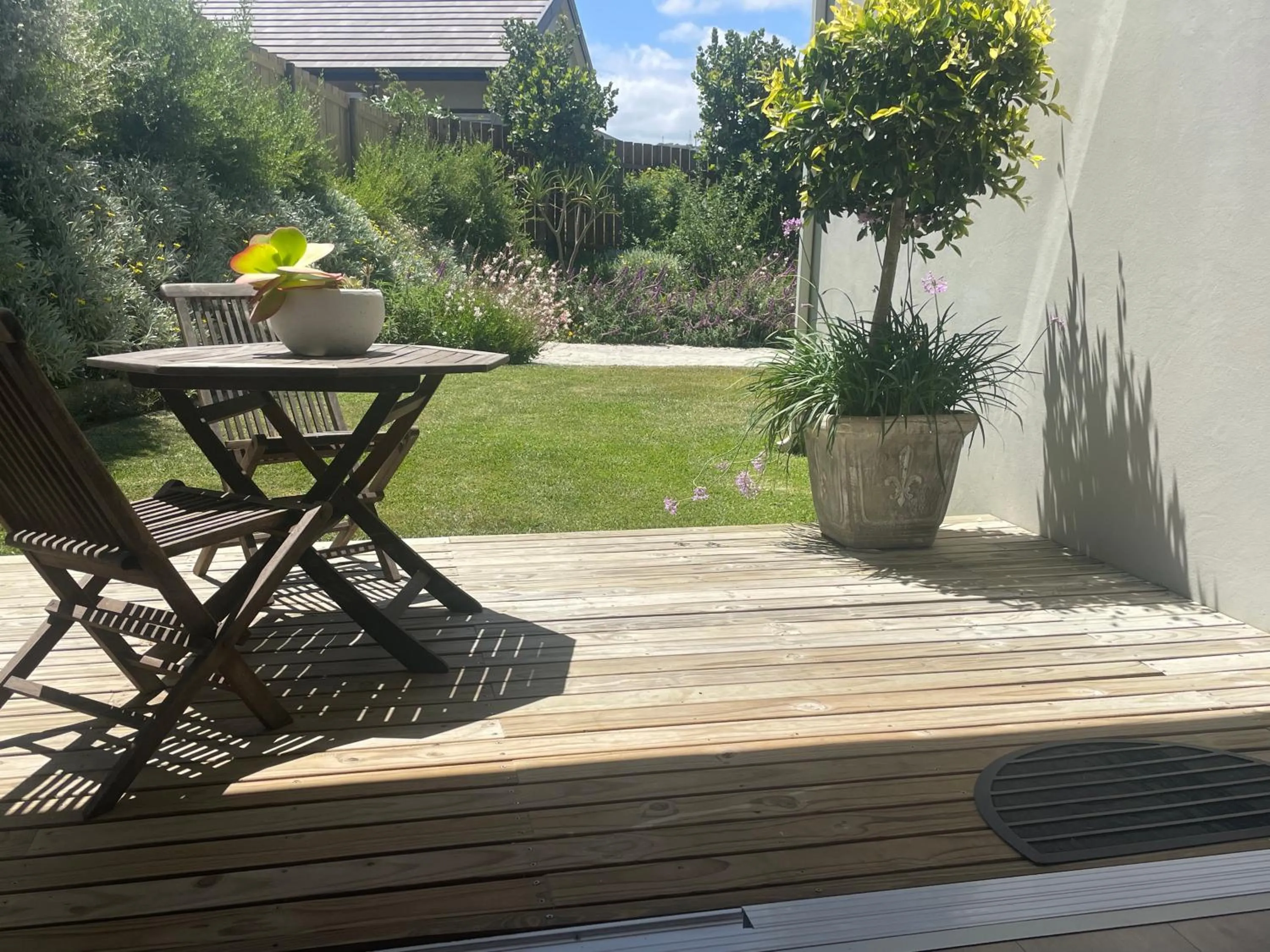 Knysna Estate Lagoon - Garden Apartments- Secure Estate - off the grid