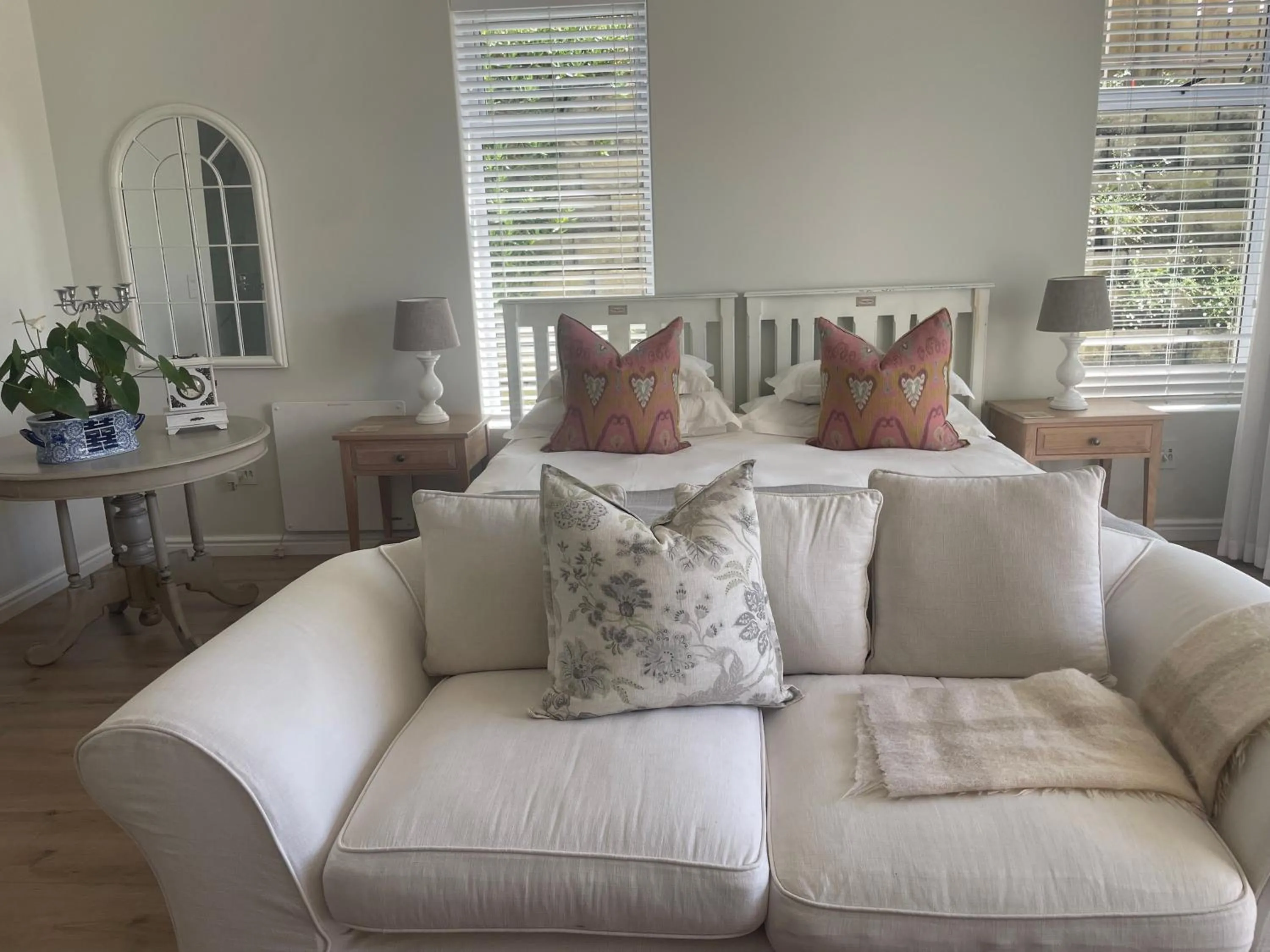 Knysna Estate Lagoon - Garden Apartments- Secure Estate - off the grid