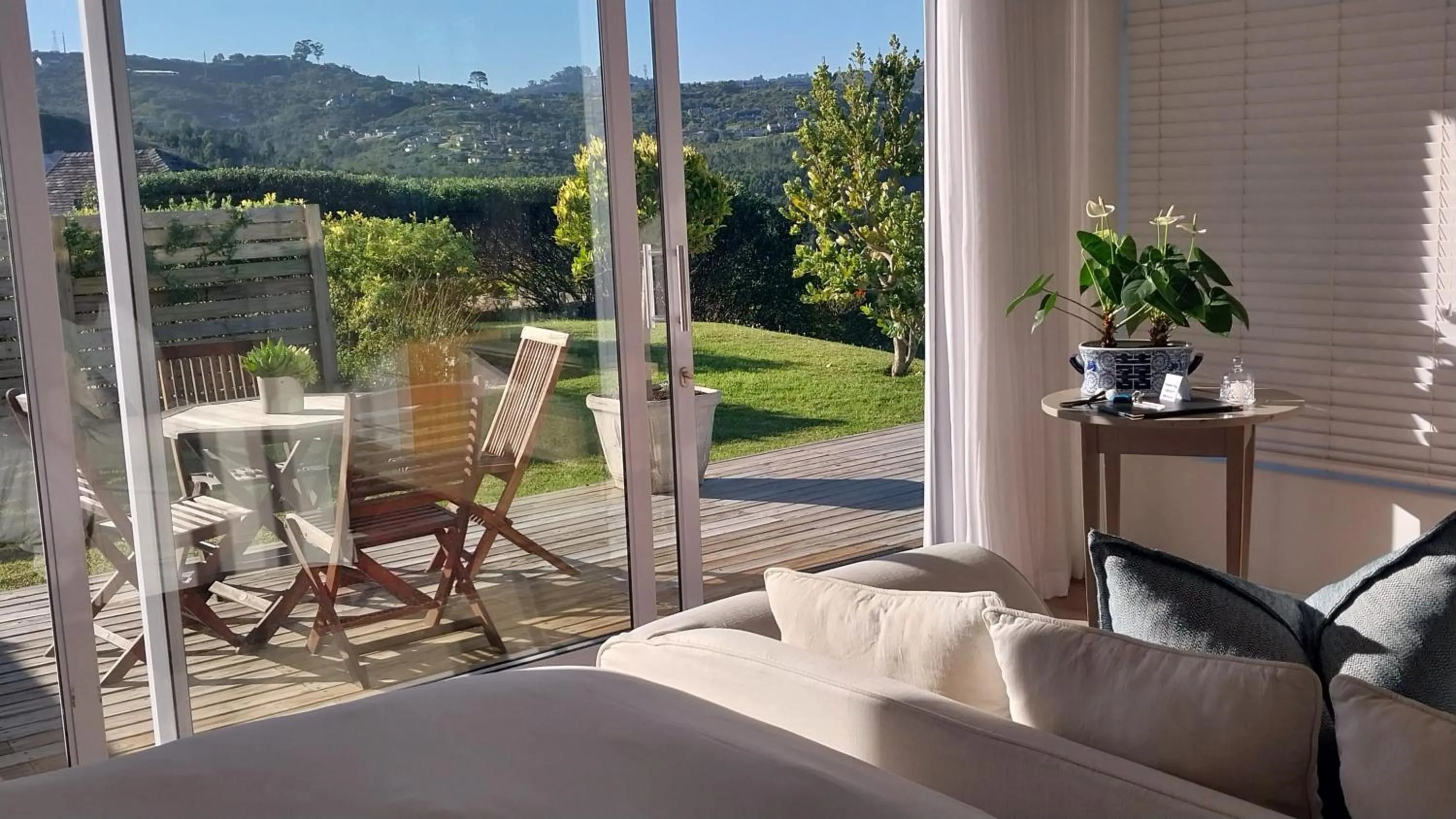 Patio in Knysna Estate Lagoon - Garden Apartments- Secure Estate - off the grid