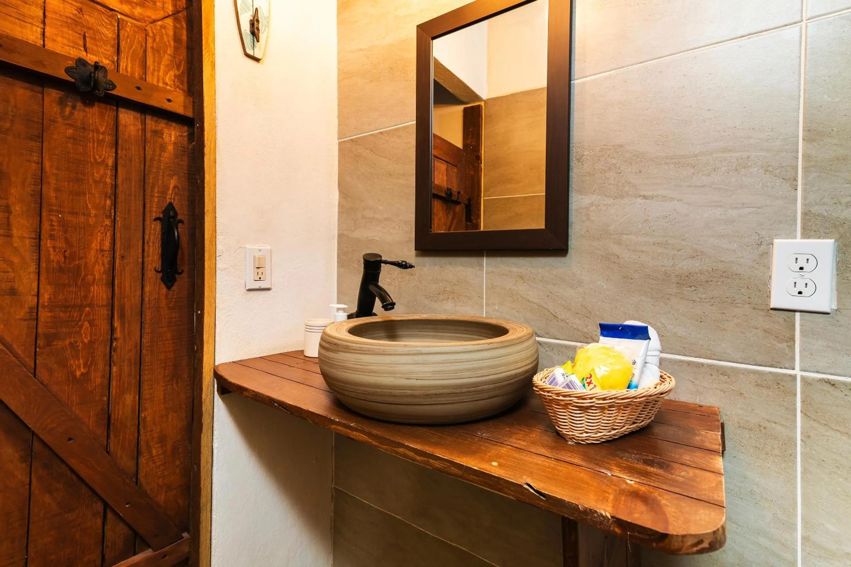 Bathroom in Capital O Posada Del Pescador, Los Cabos