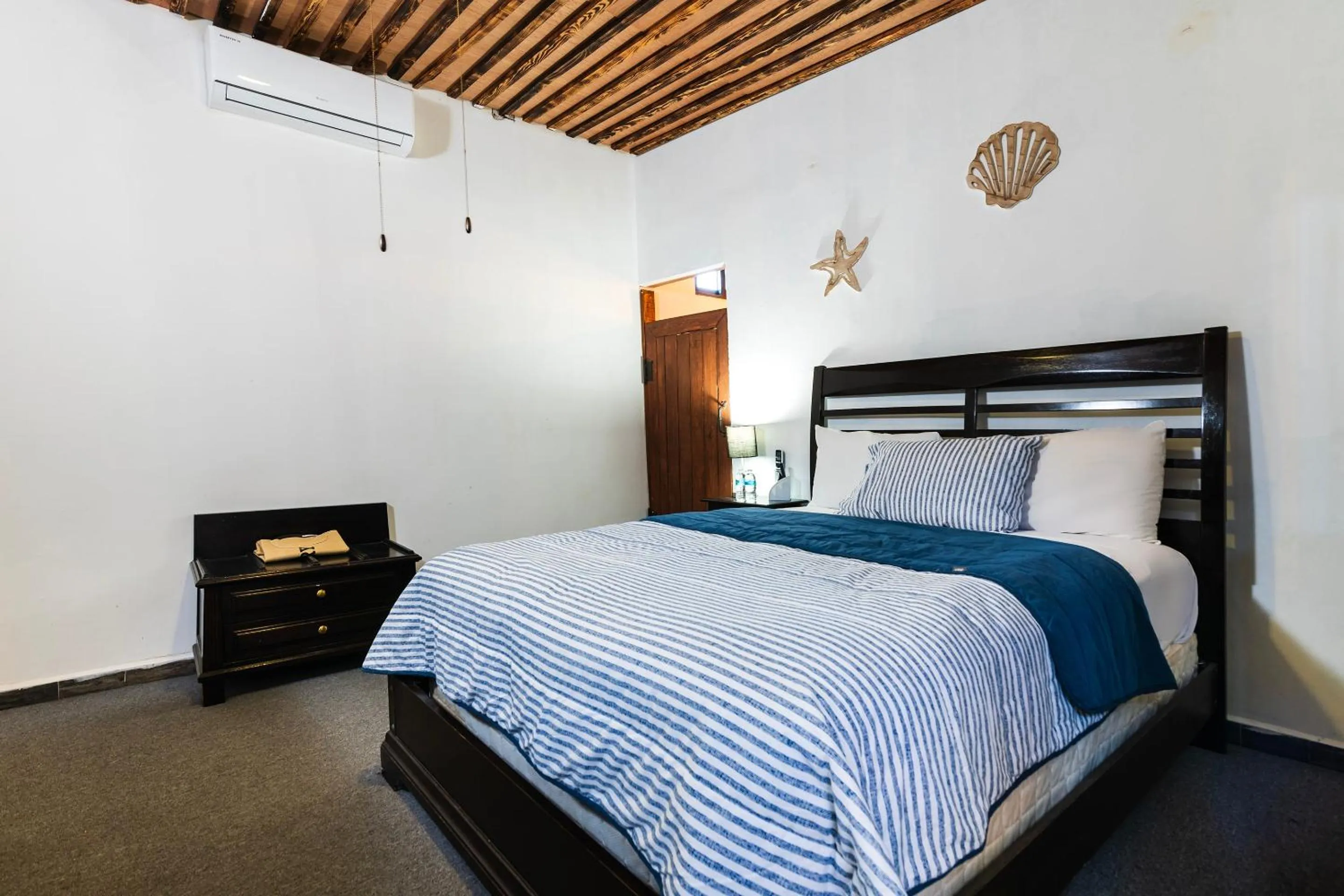 Bedroom in Capital O Posada Del Pescador, Los Cabos