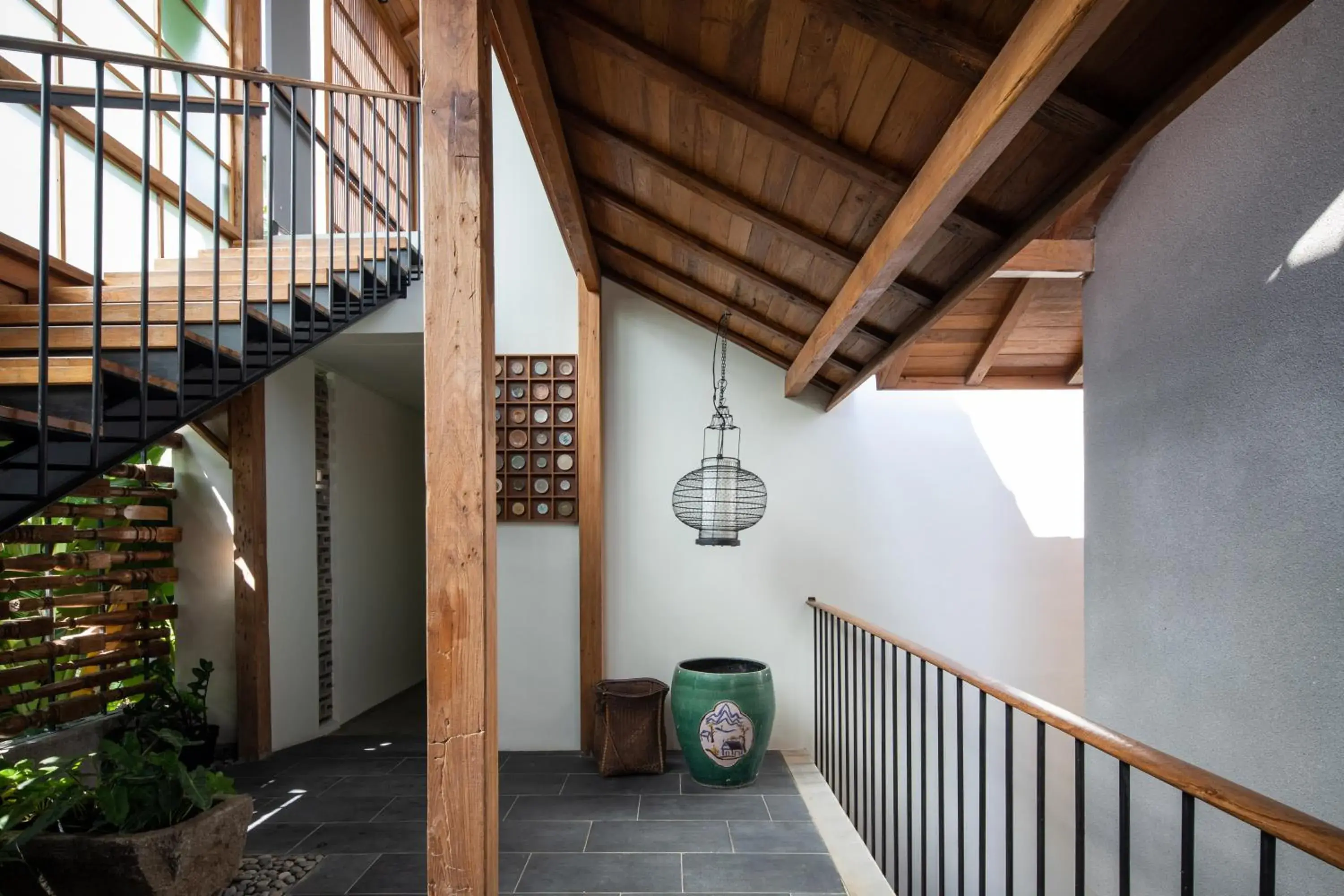 Property building in Tekuni 2 Property building in Tekuni 2