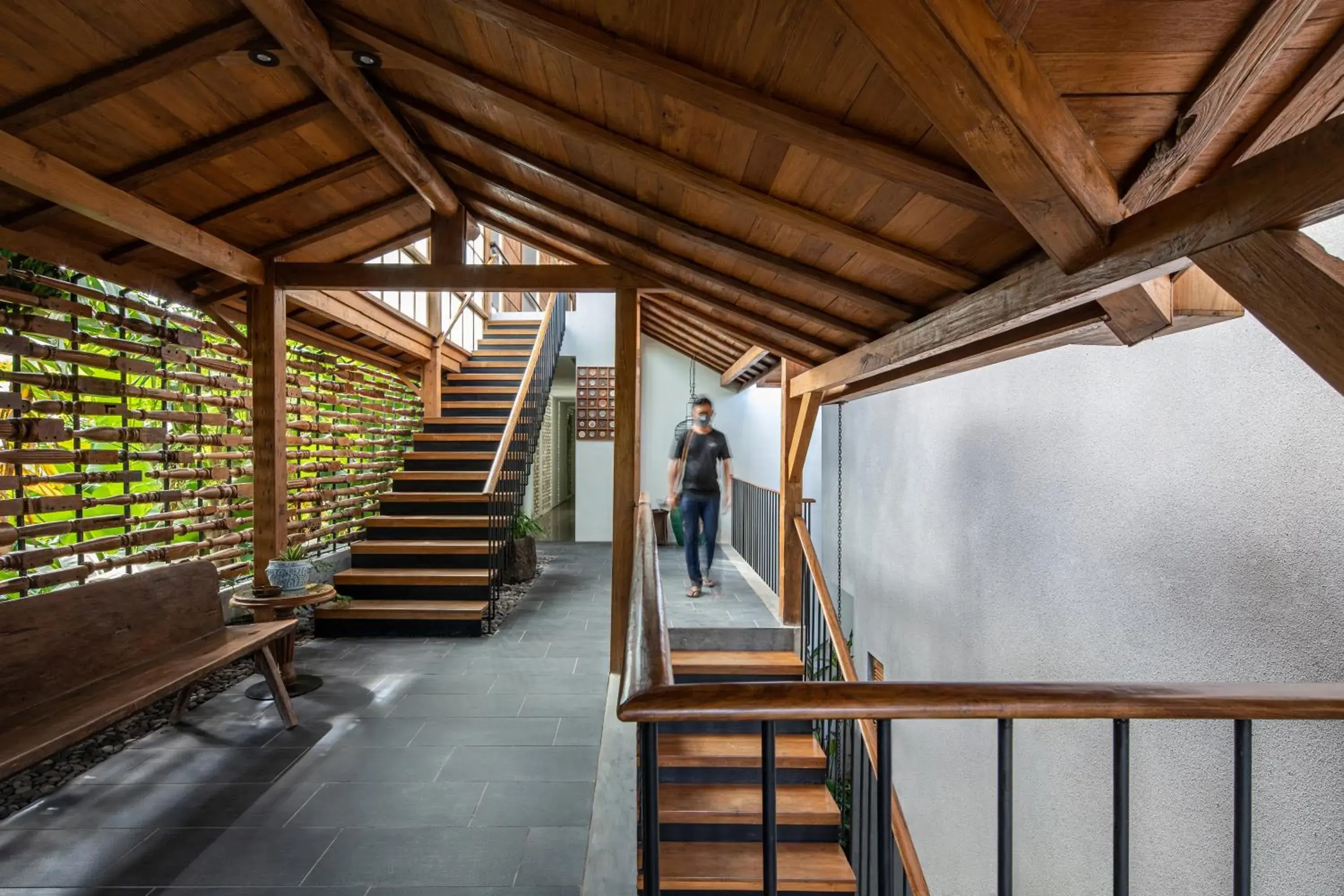 Property building in Tekuni 2 Property building in Tekuni 2