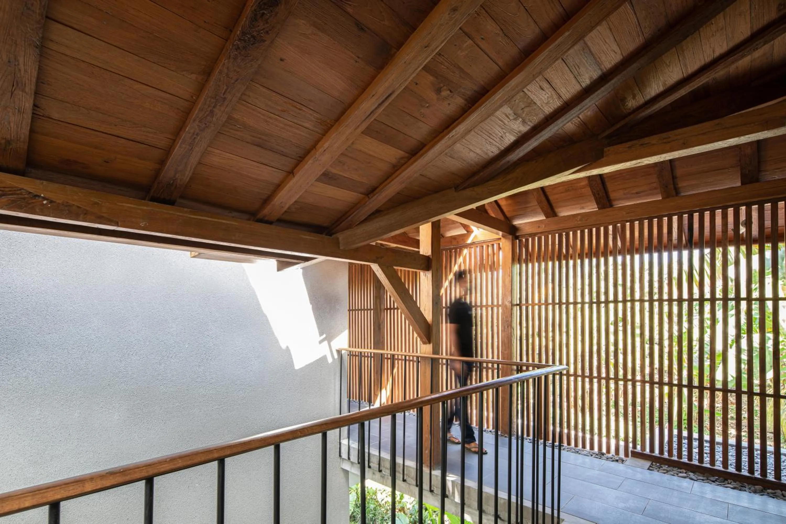 Property building in Tekuni 2