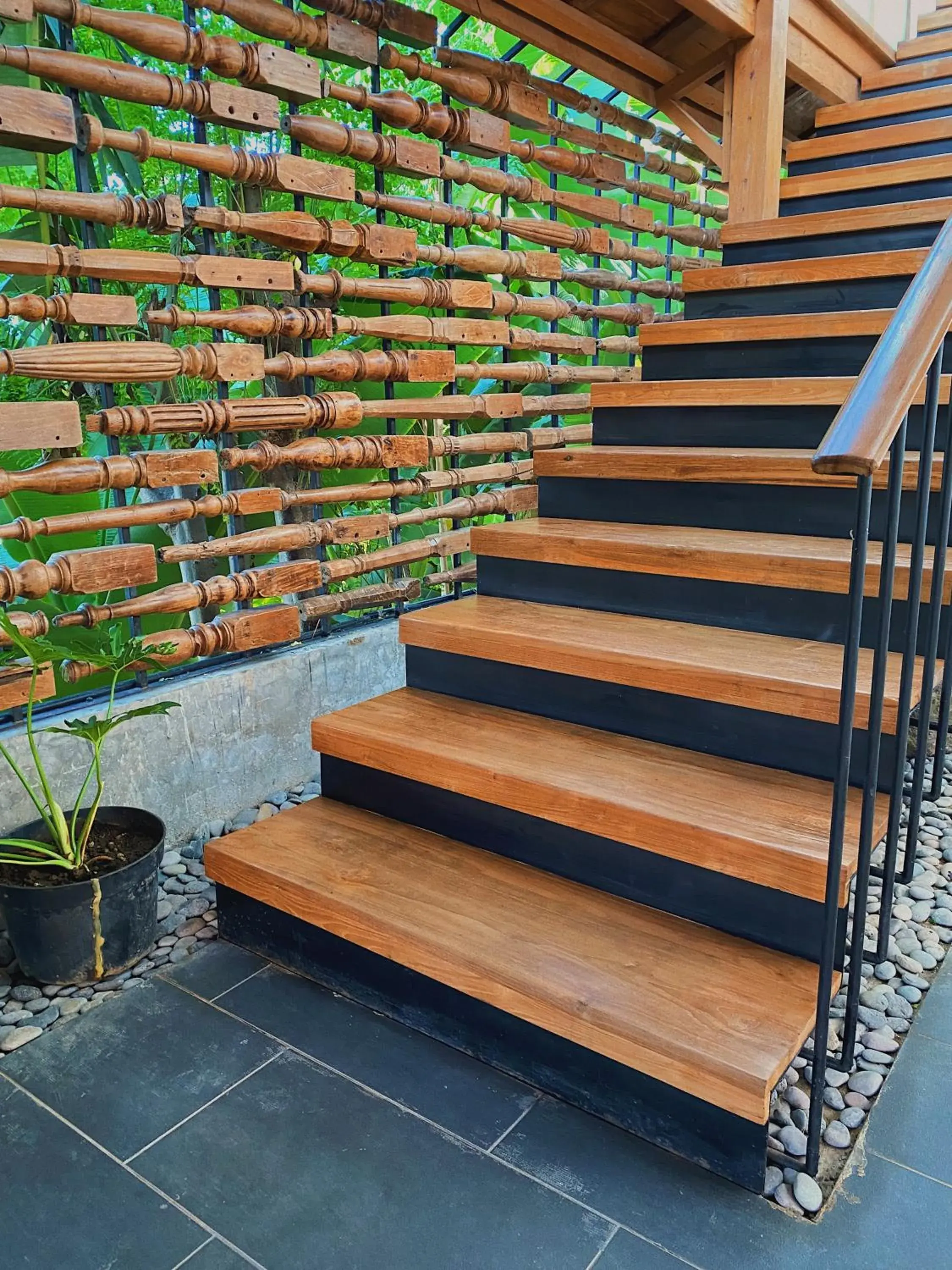 Property building in Tekuni 2 Property building in Tekuni 2