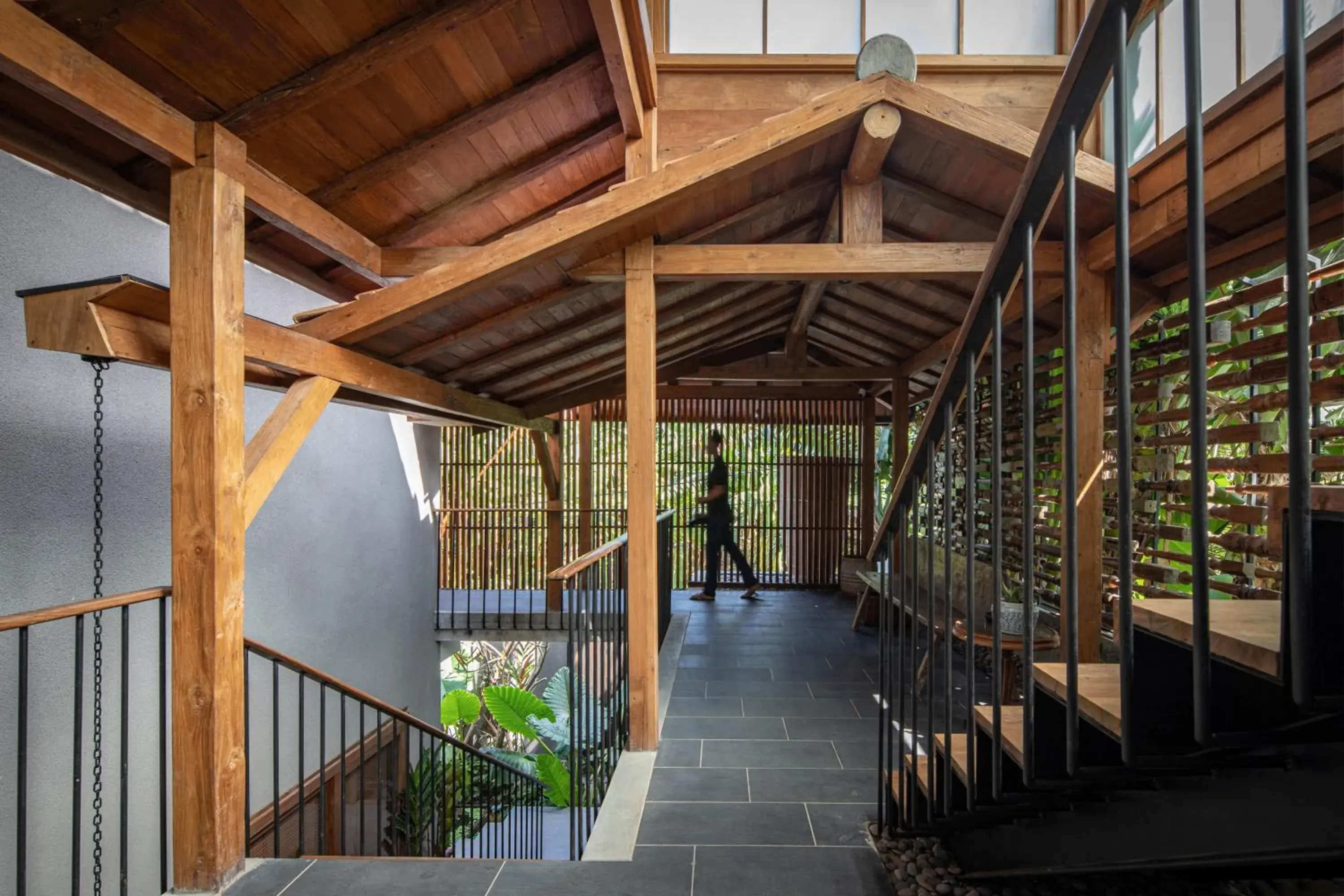 Property building in Tekuni 2 Property building in Tekuni 2