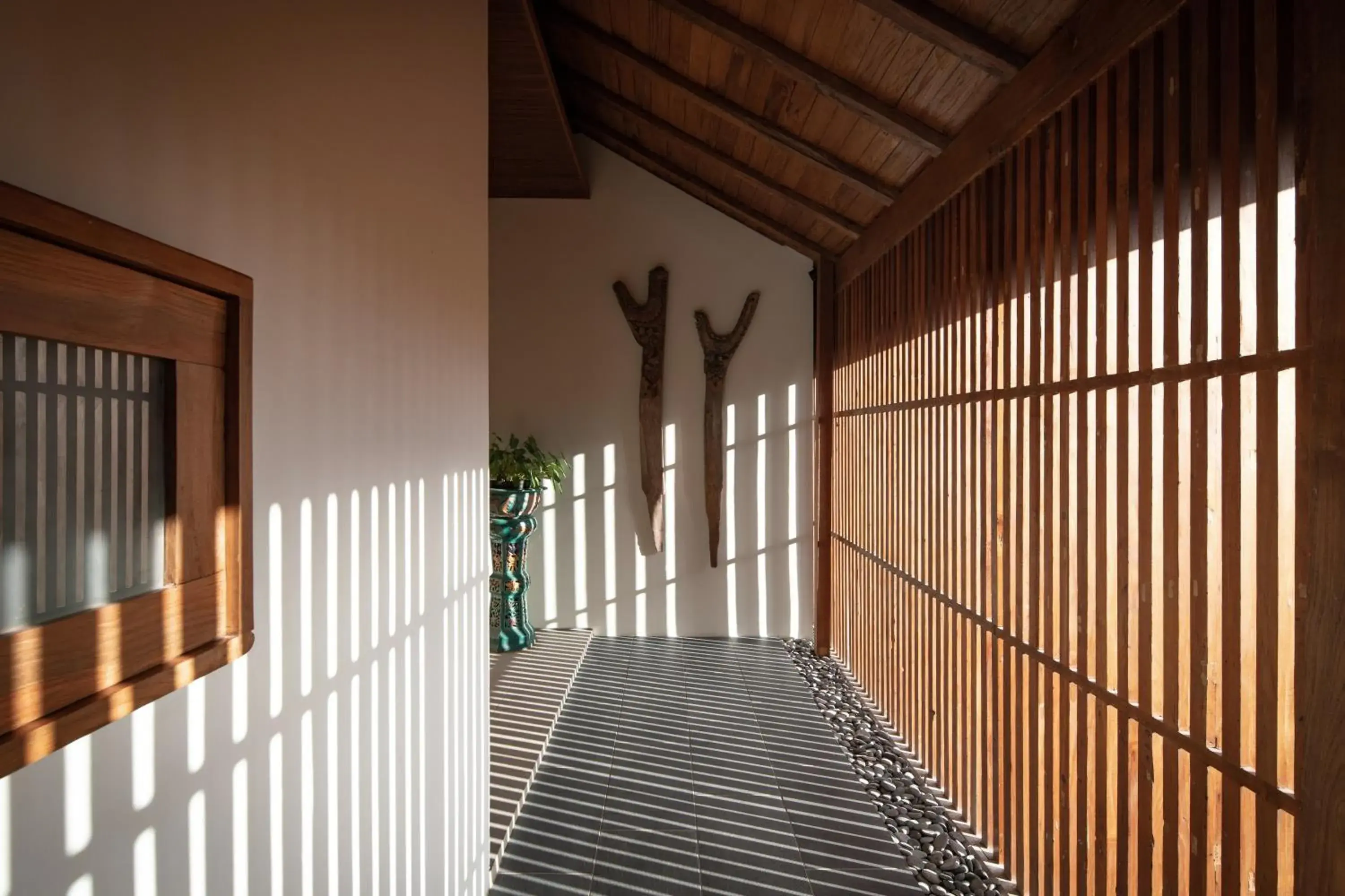 Property building in Tekuni 2 Property building in Tekuni 2