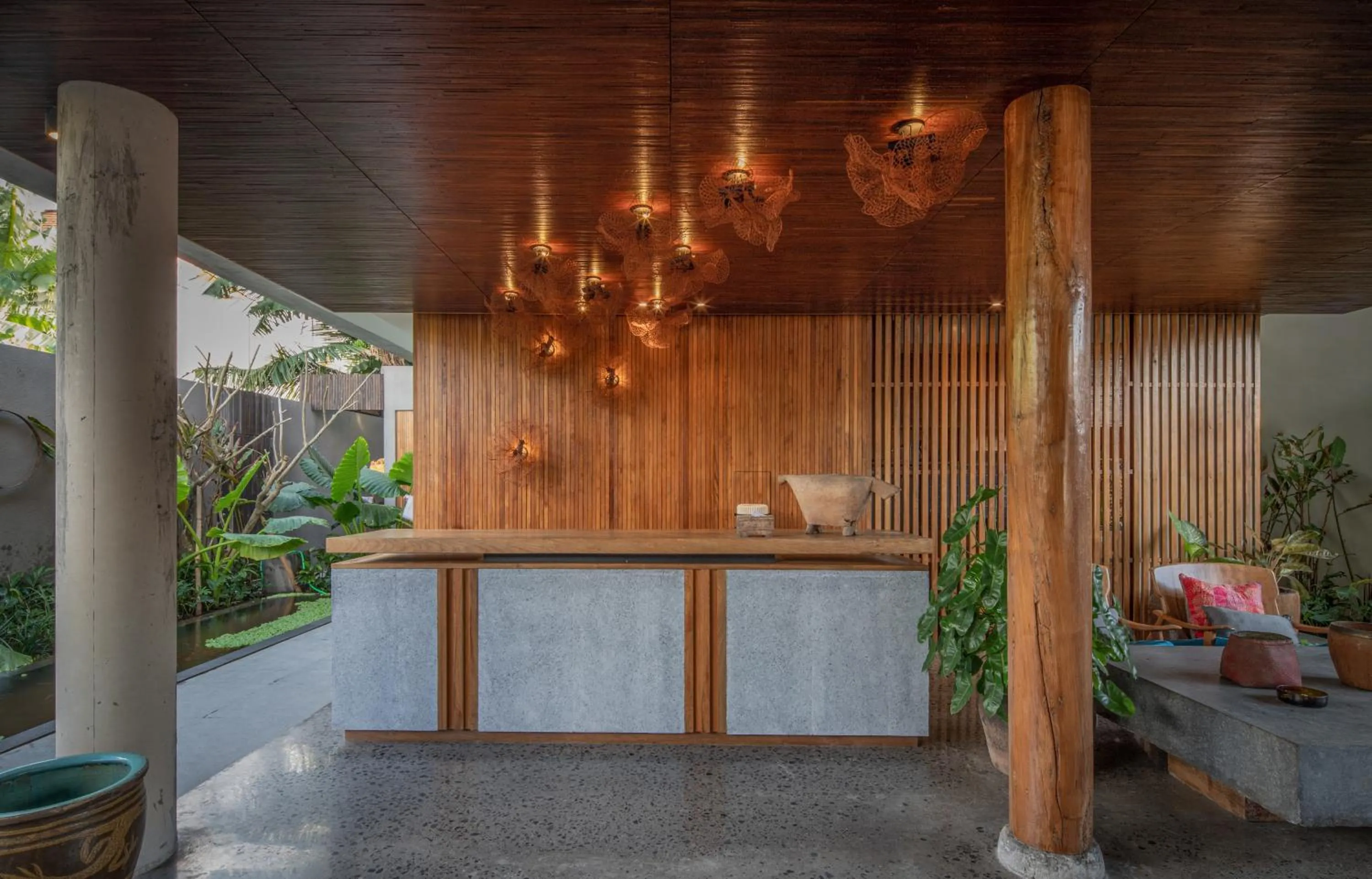 Seating area in Tekuni 2