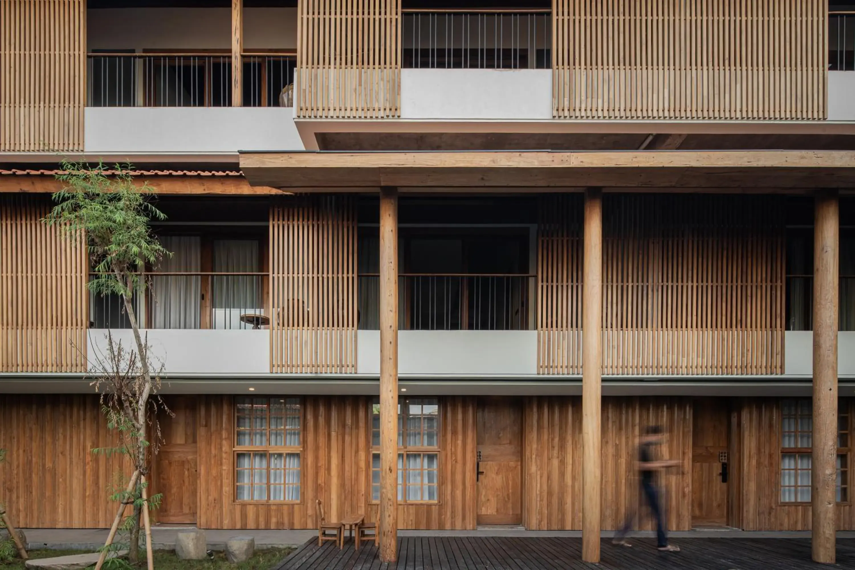 Property building in Tekuni 2 Property building in Tekuni 2