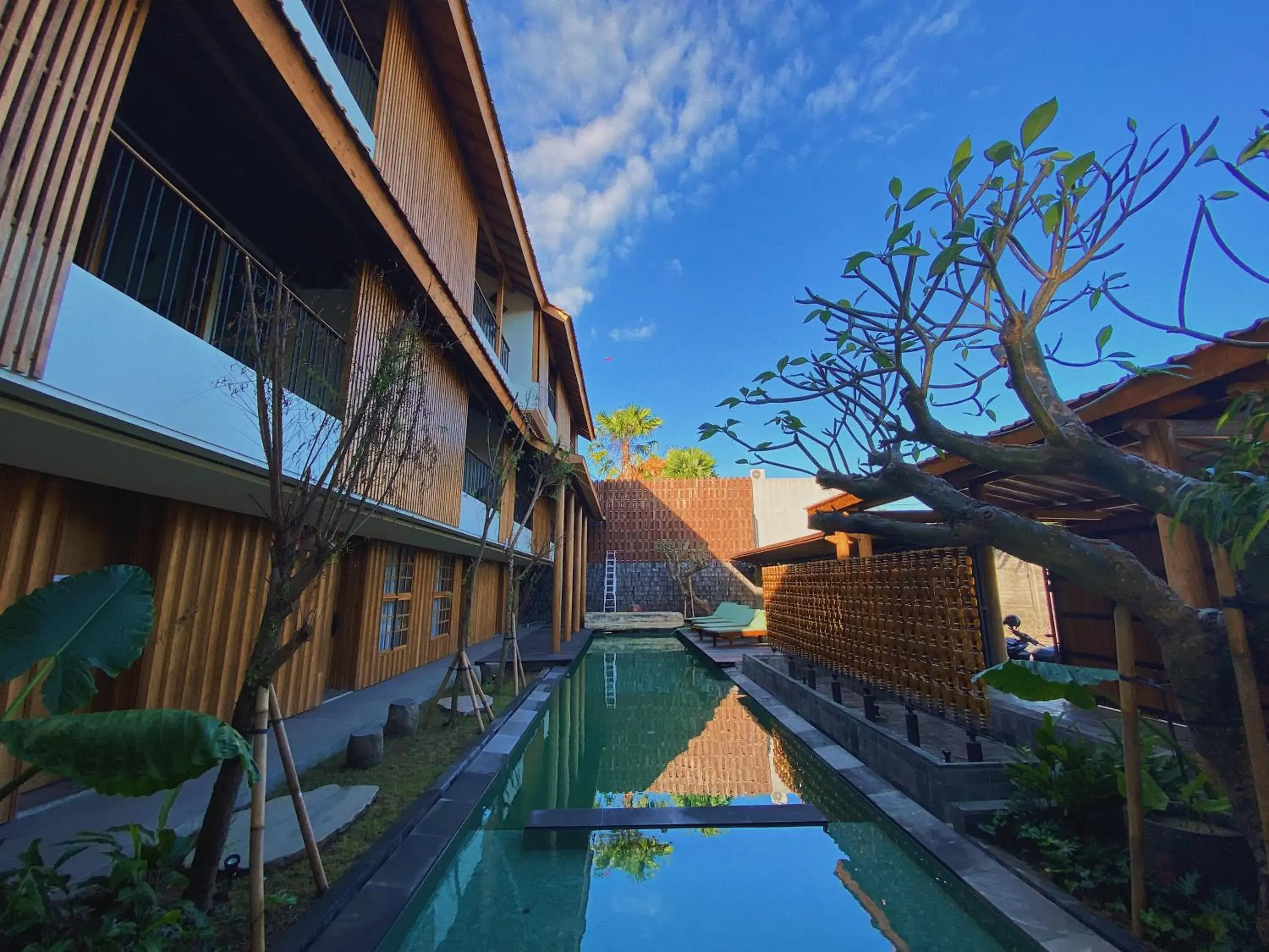 Property building in Tekuni 2 Property building in Tekuni 2