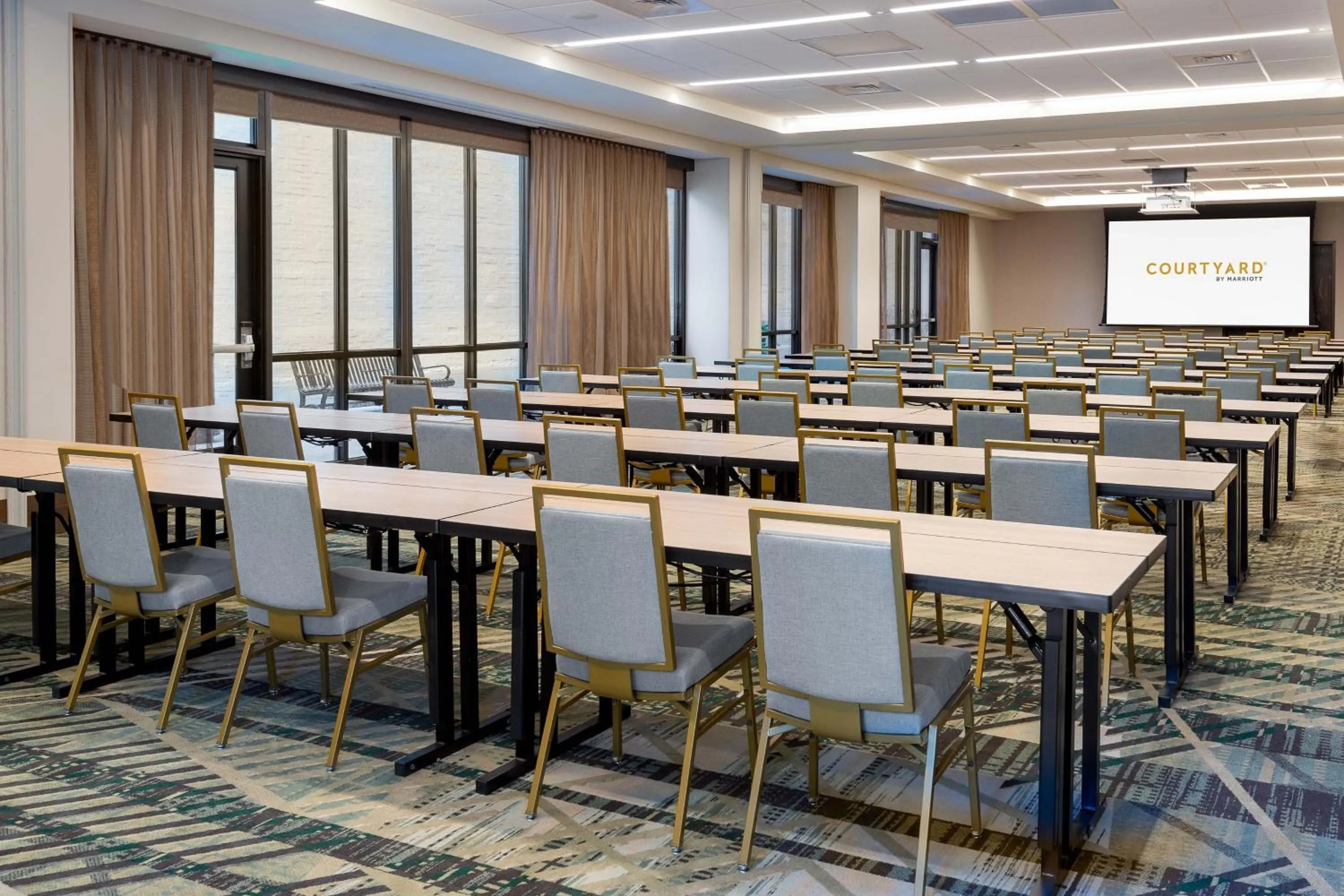 Meeting/conference room in Courtyard by Marriott Atlanta Midtown