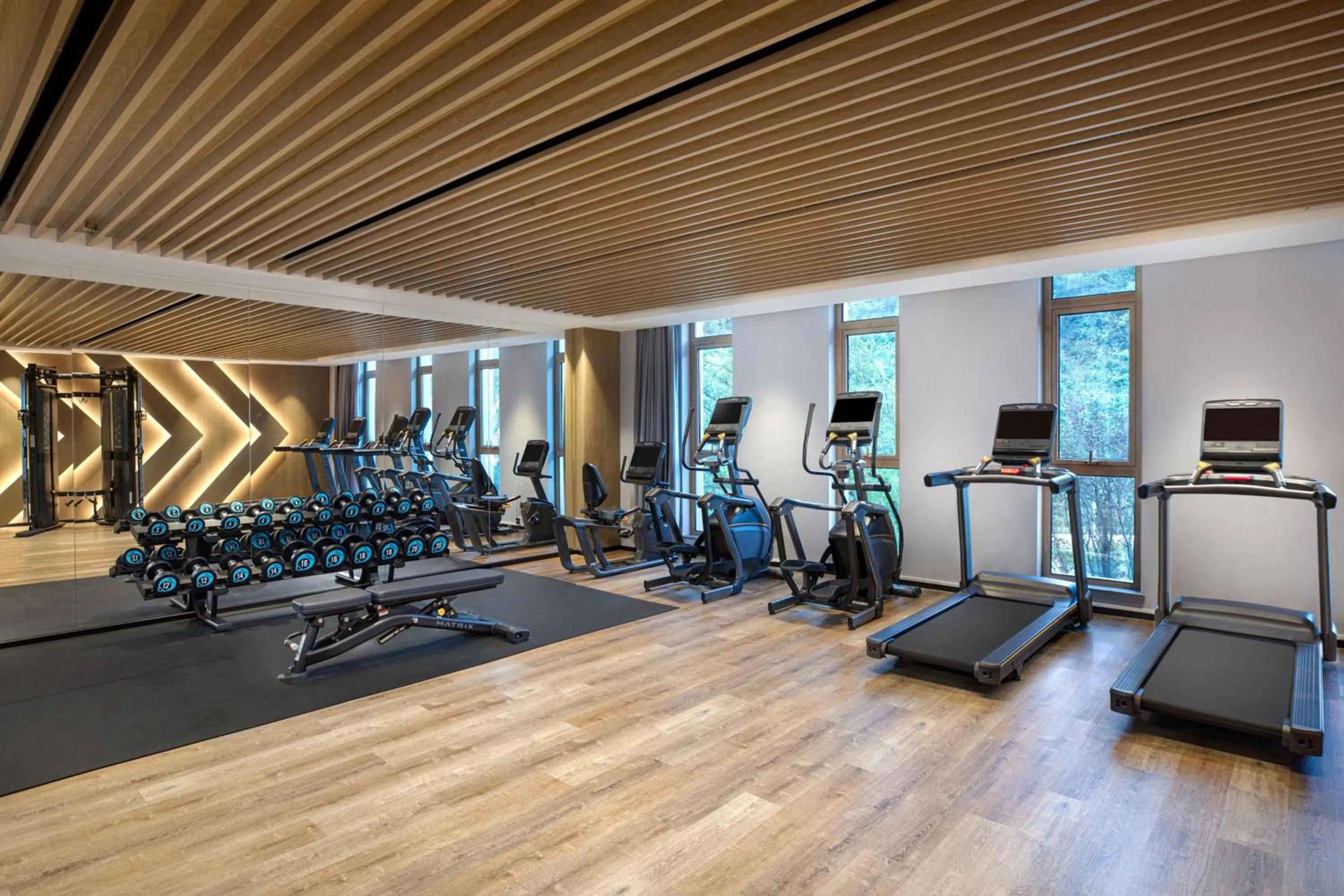 Fitness centre/facilities in Four Points by Sheraton Qiandao Lake