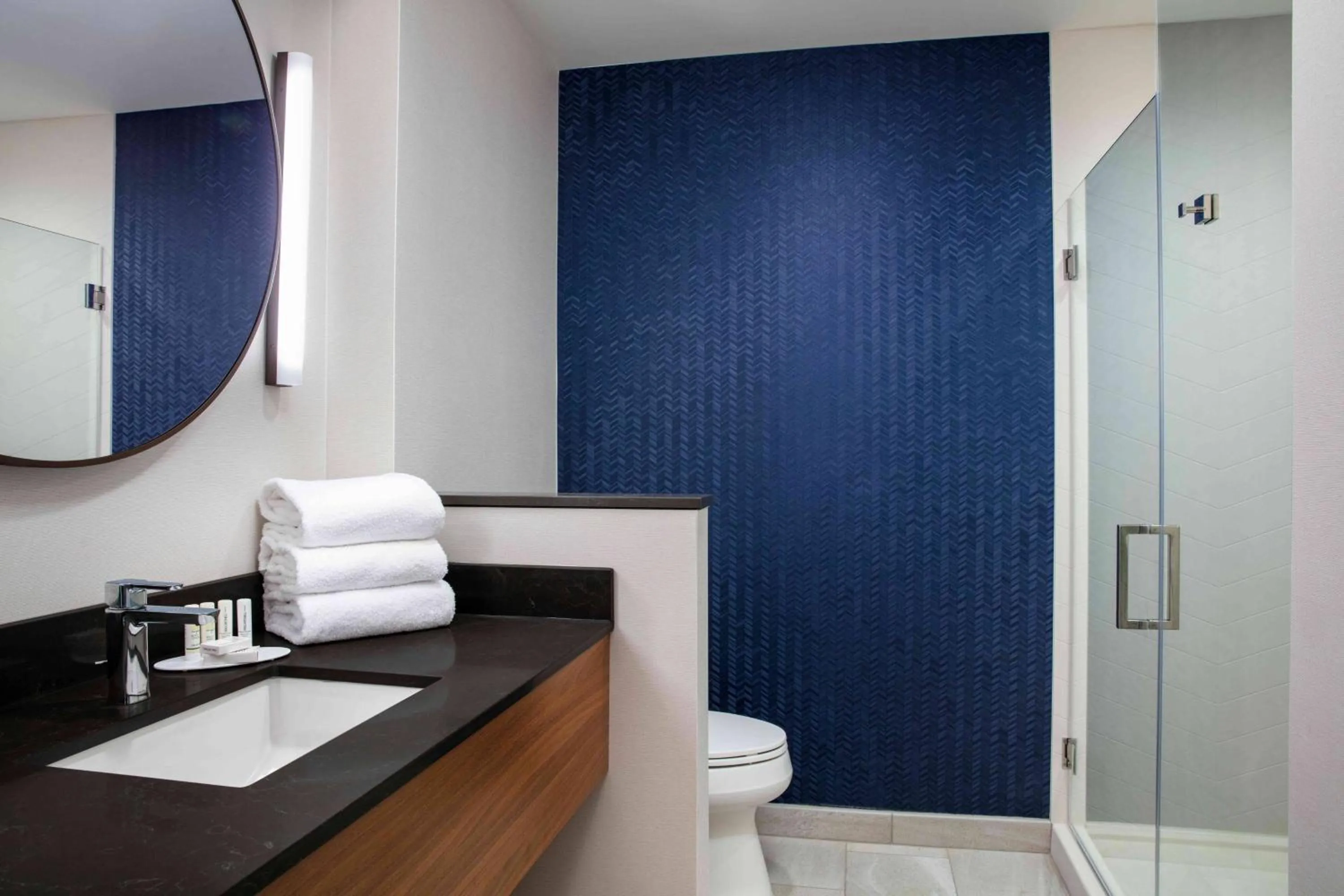 Bathroom in Fairfield by Marriott Inn & Suites Lewisburg