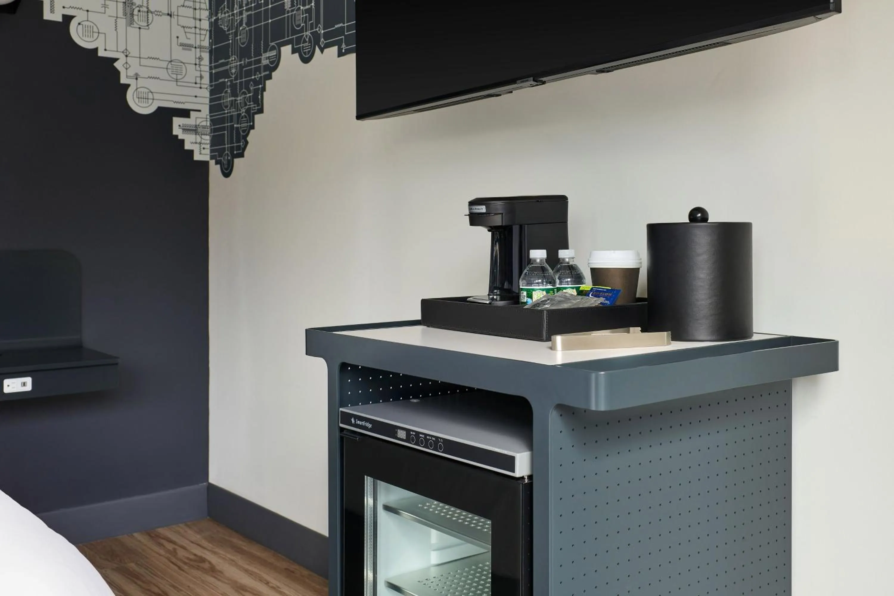 Photo of the whole room in Aloft Portland Downtown Waterfront ME