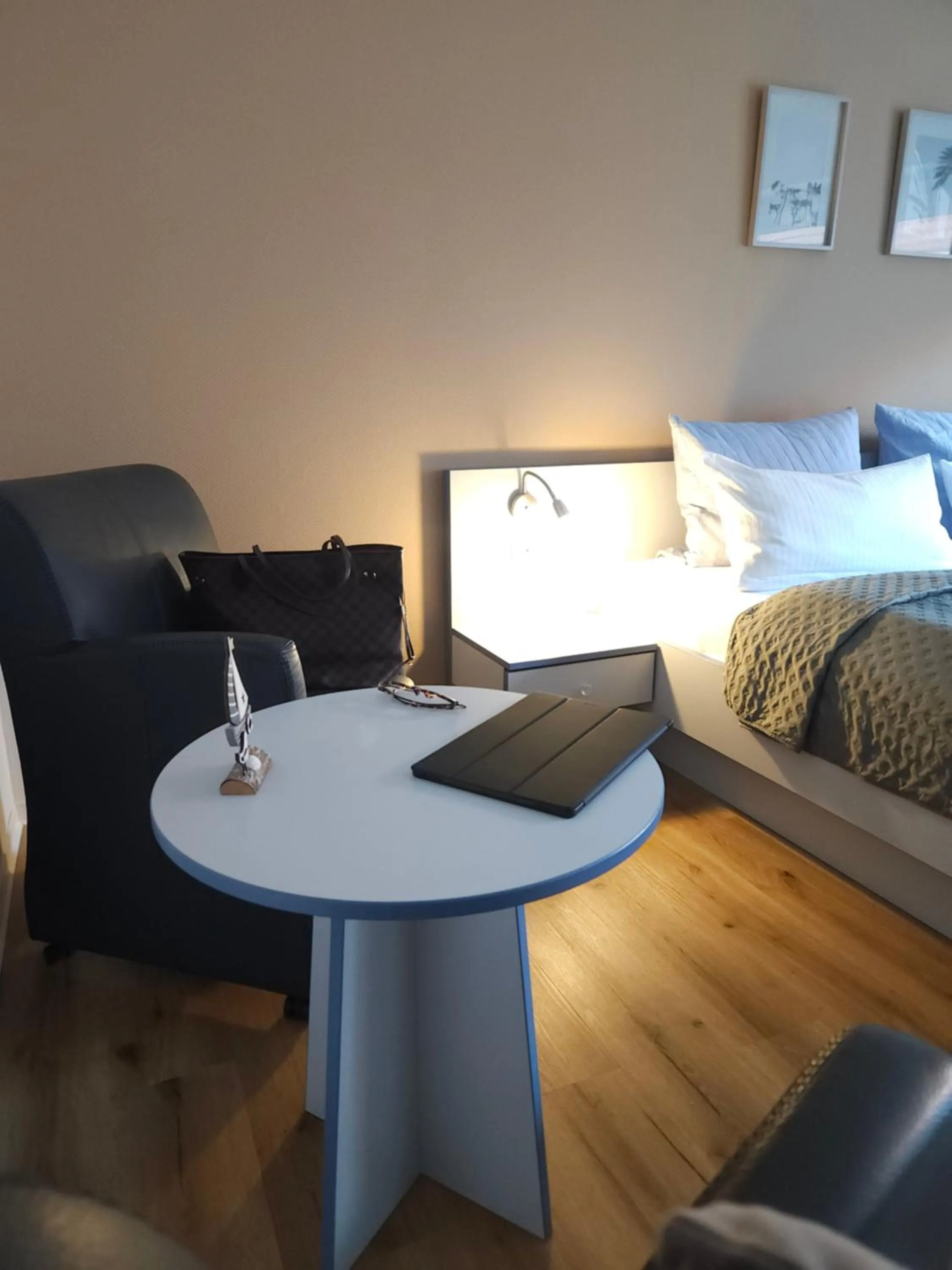 Bed in Hotel Am Deich