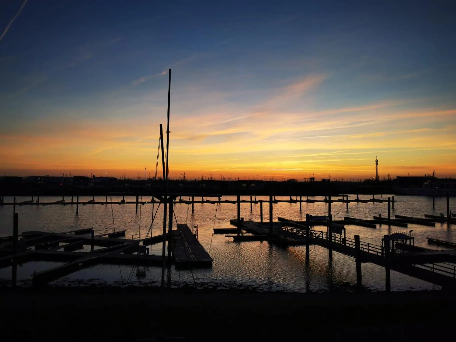 Sunrise in Hotel Am Deich