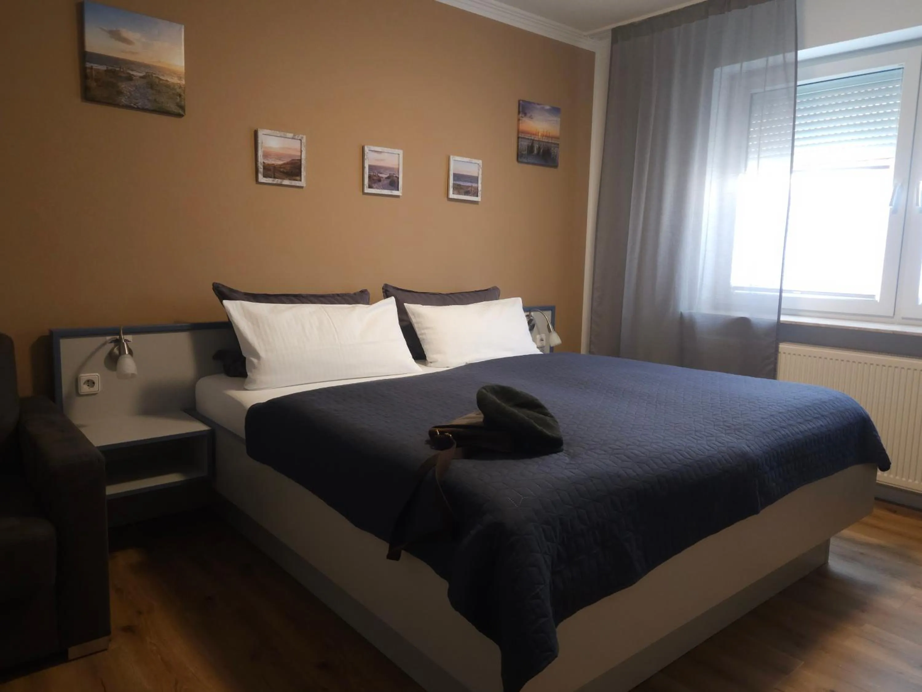 Bed in Hotel Am Deich