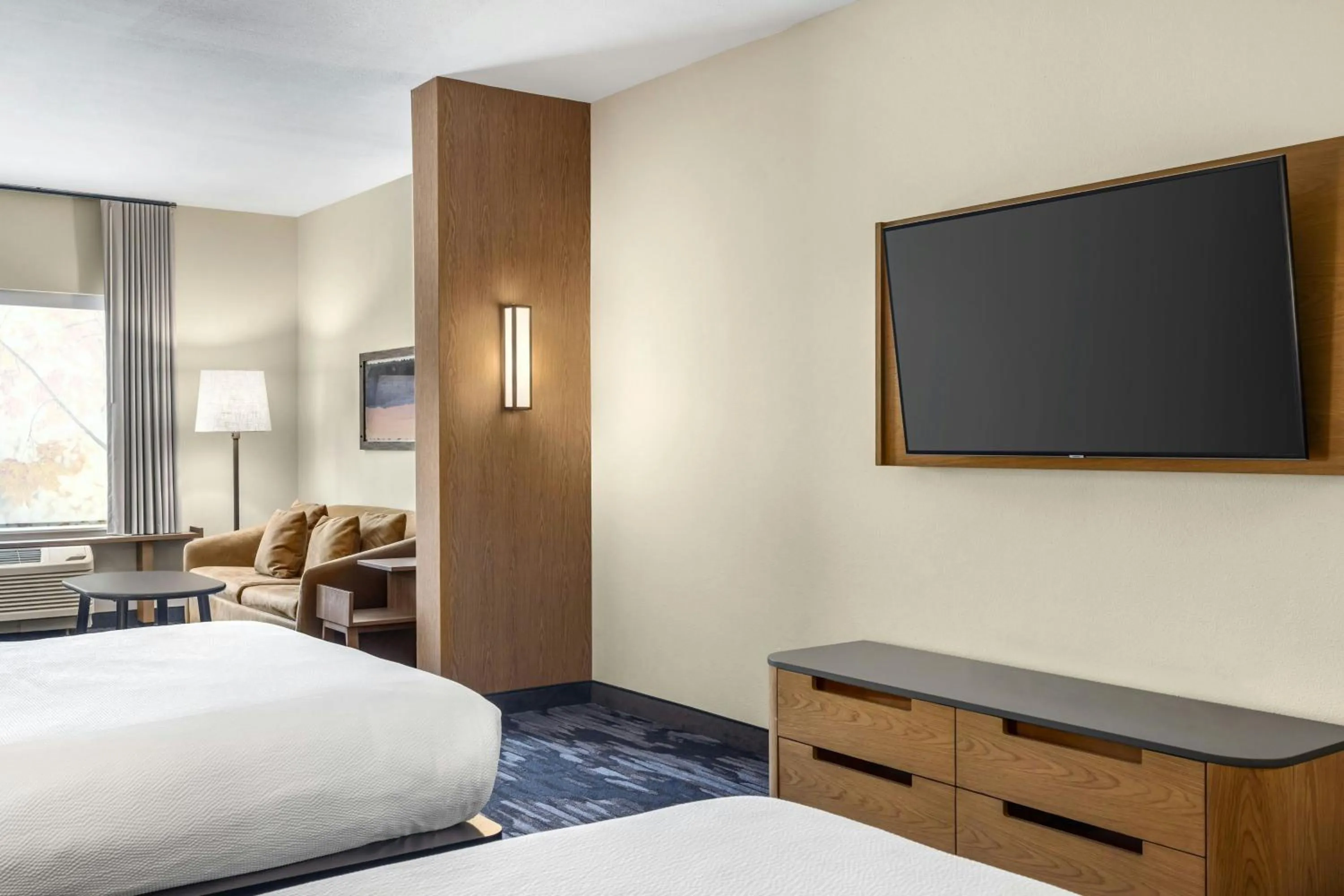 Photo of the whole room, Bed in Fairfield by Marriott Inn & Suites San Antonio Medical Center