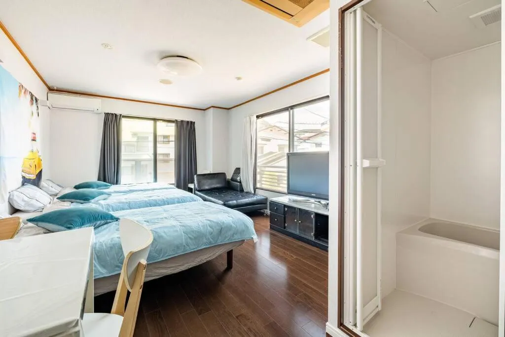 Photo of the whole room, Bed in MR. TOMO KAWANA