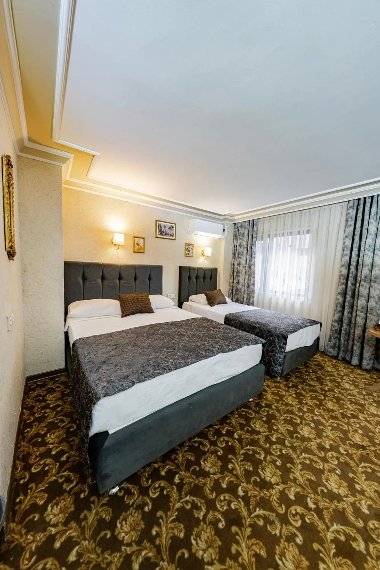 Photo of the whole room, Bed in Hamit Hotel Kizilay