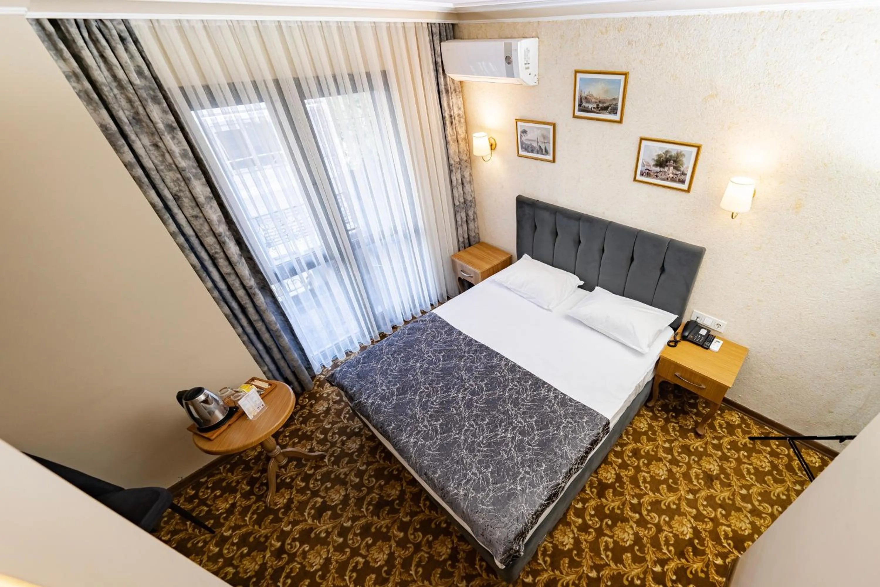 Photo of the whole room, Bed in Hamit Hotel Kizilay