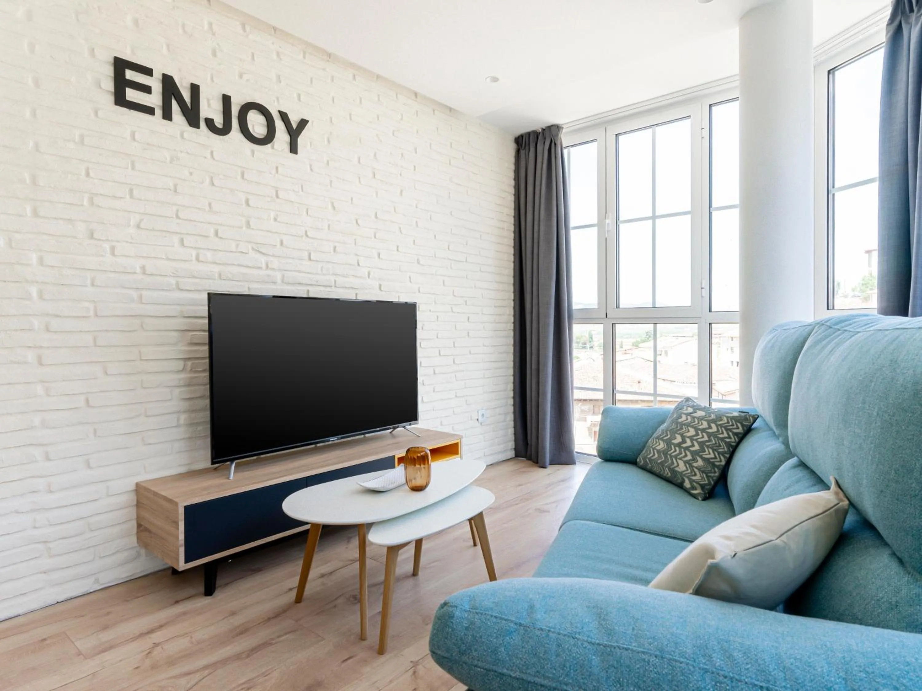 TV and multimedia in Limehome Haro Calle de la Vega