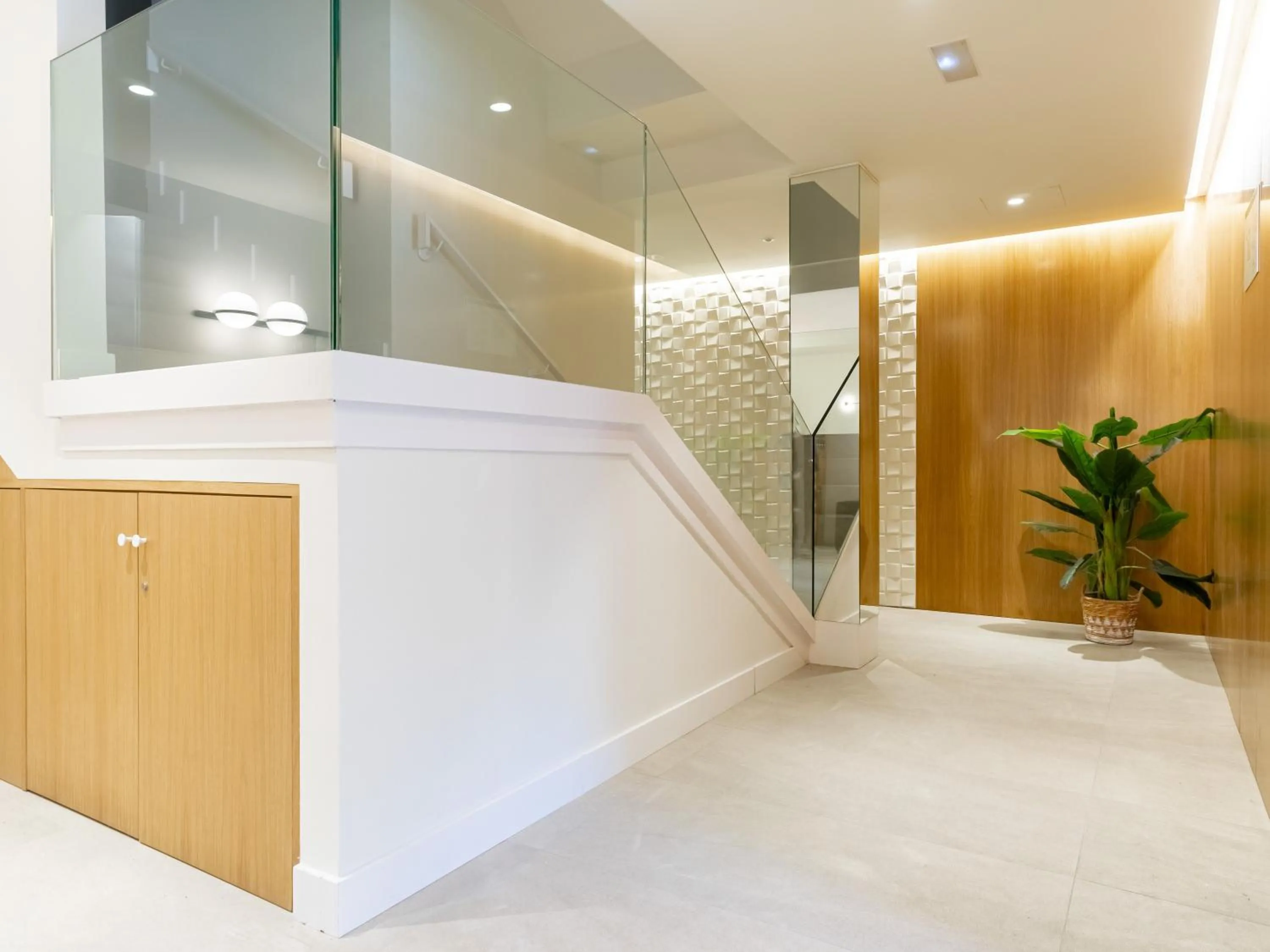 Facade/entrance in Limehome Haro Calle de la Vega