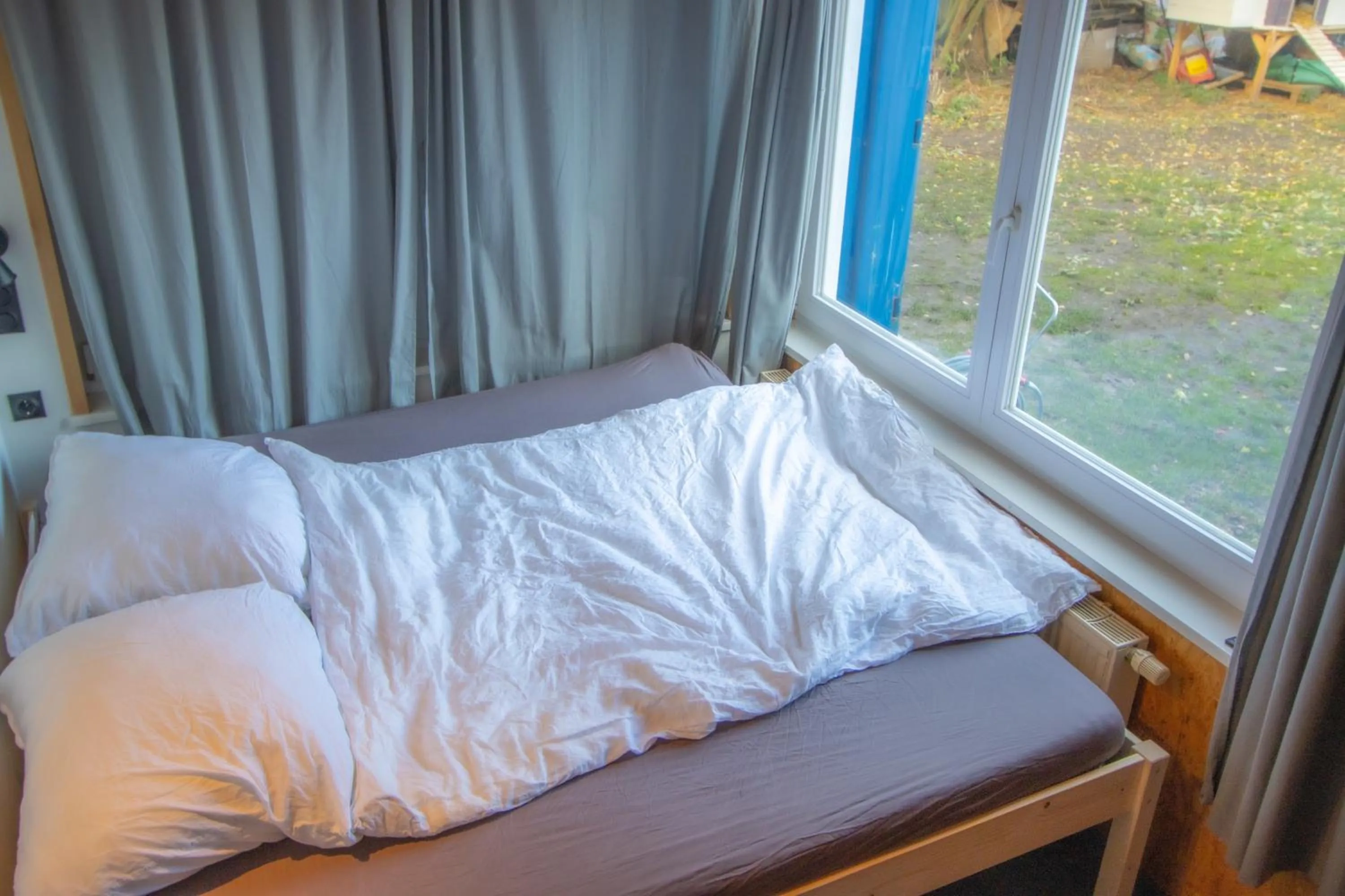 Bed in Hostel oder Ferienwohnung 1-16 Personen im BLAUEN HAUS