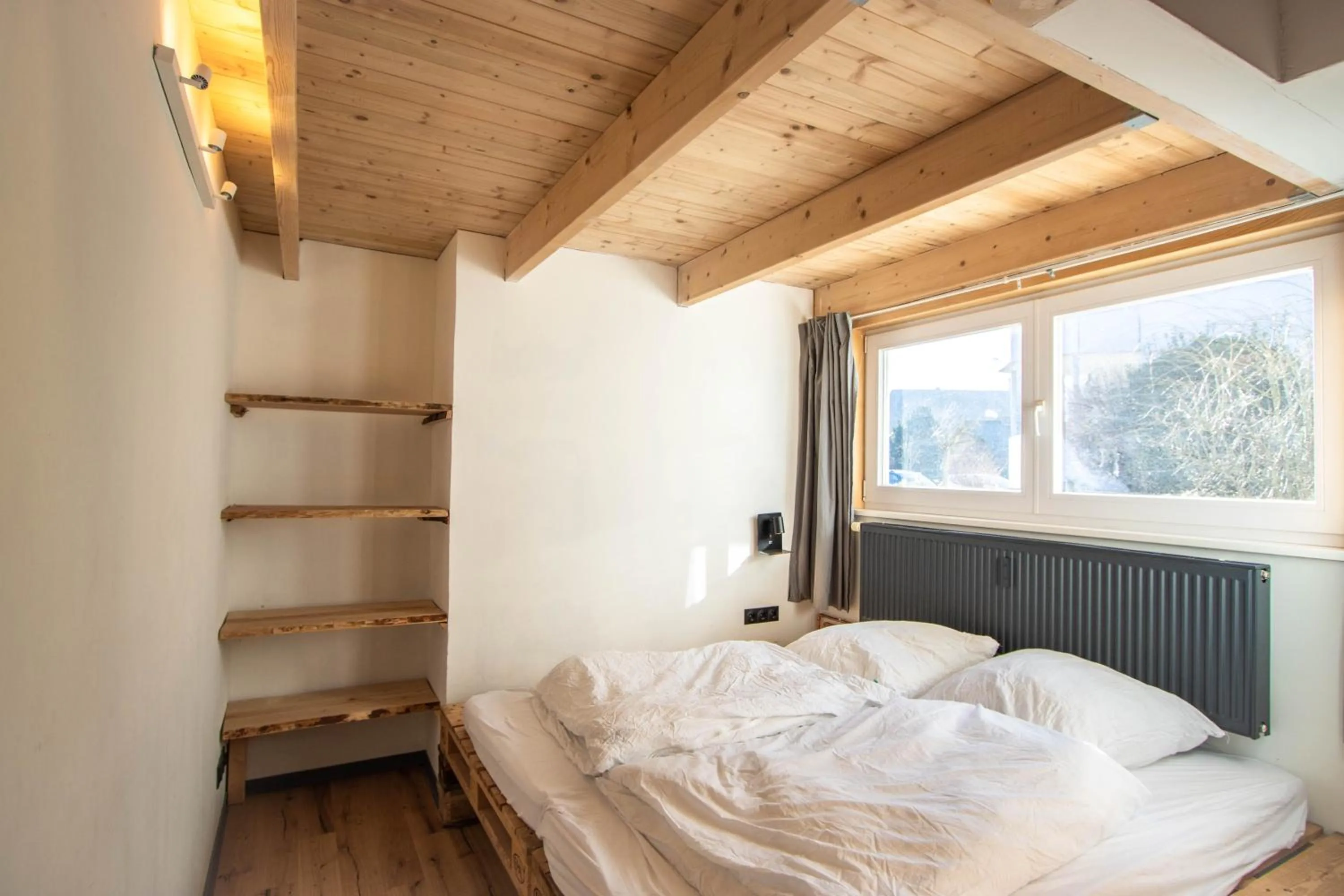 Bed in Hostel oder Ferienwohnung 1-16 Personen im BLAUEN HAUS