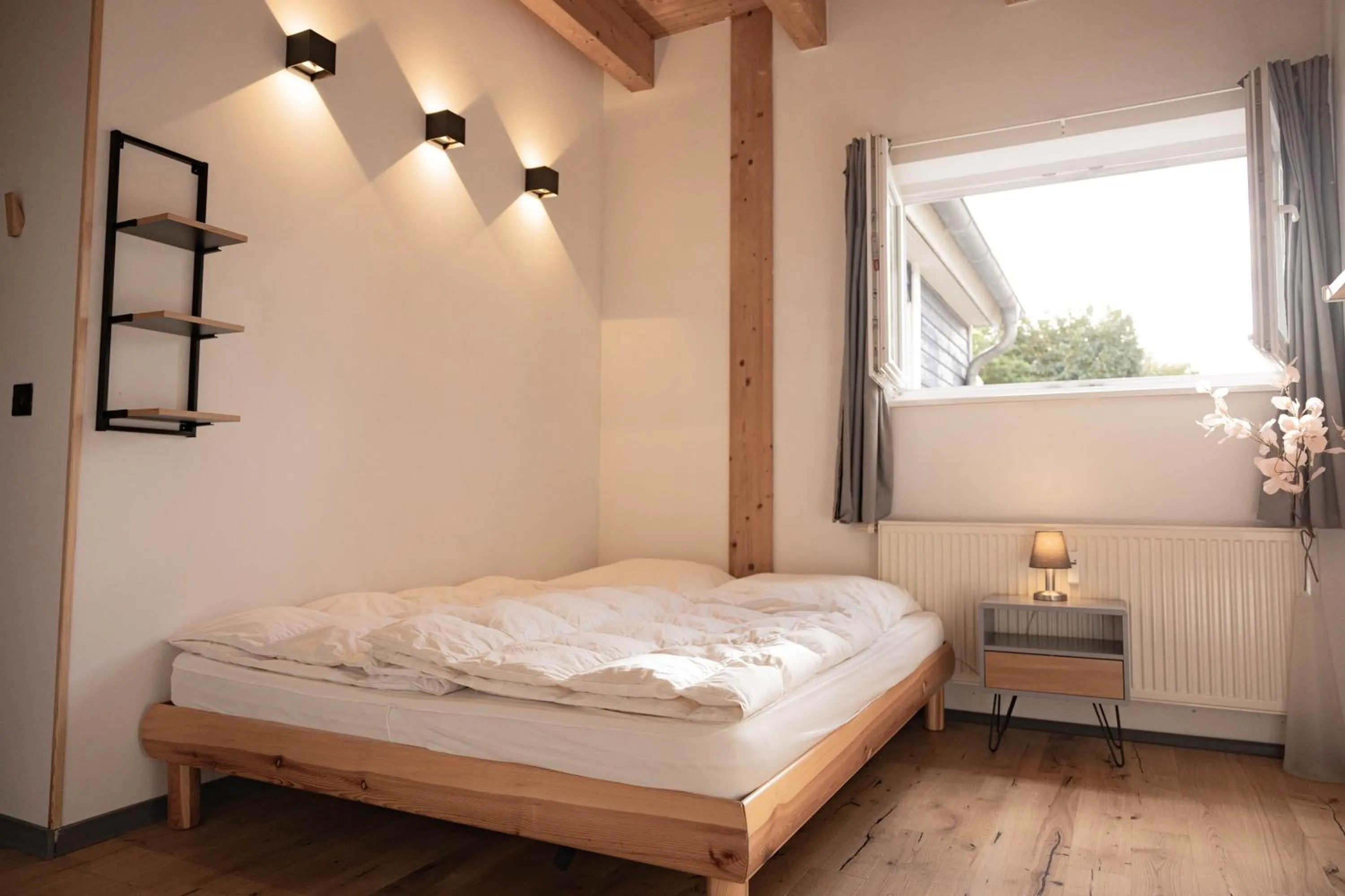 Bed in Hostel oder Ferienwohnung 1-16 Personen im BLAUEN HAUS