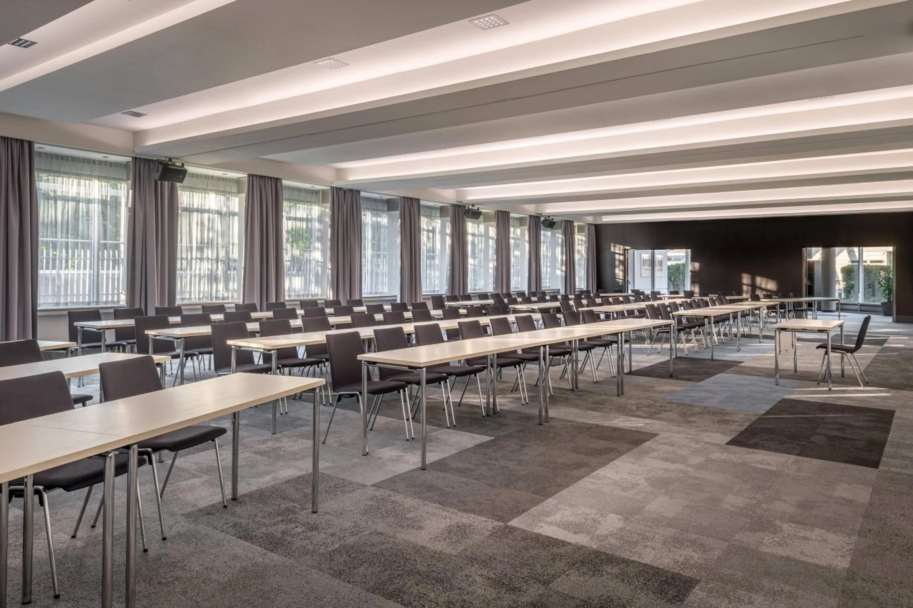 Meeting/conference room in Courtyard by Marriott Linz
