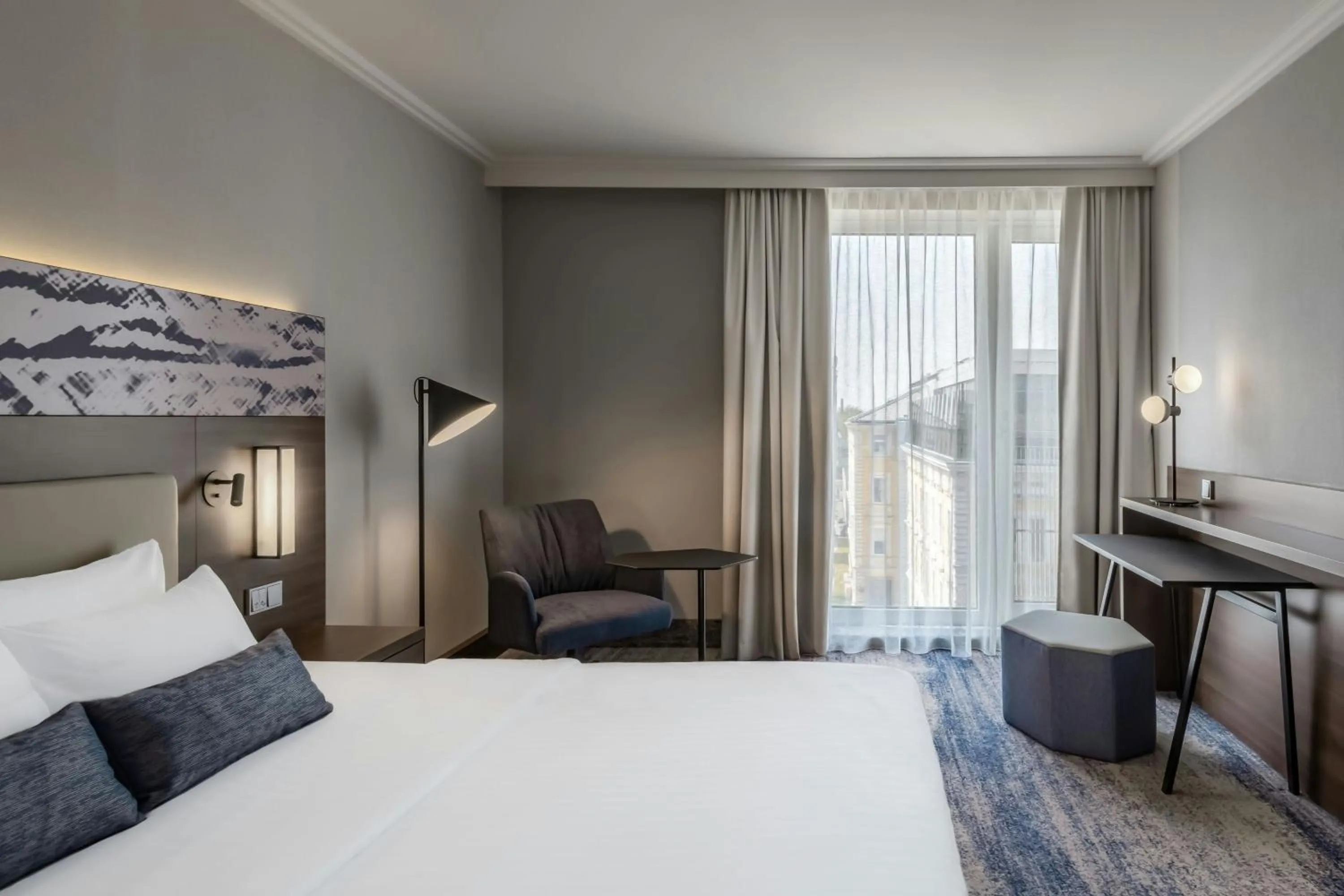 Photo of the whole room, Bed in Courtyard by Marriott Linz