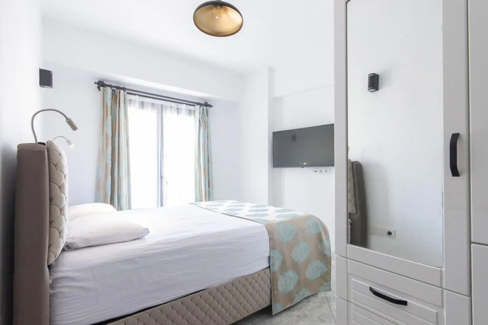 Photo of the whole room, Bed in Gokceada Marmaros Butik Otel Photo of the whole room, Bed in Gokceada Marmaros Butik Otel