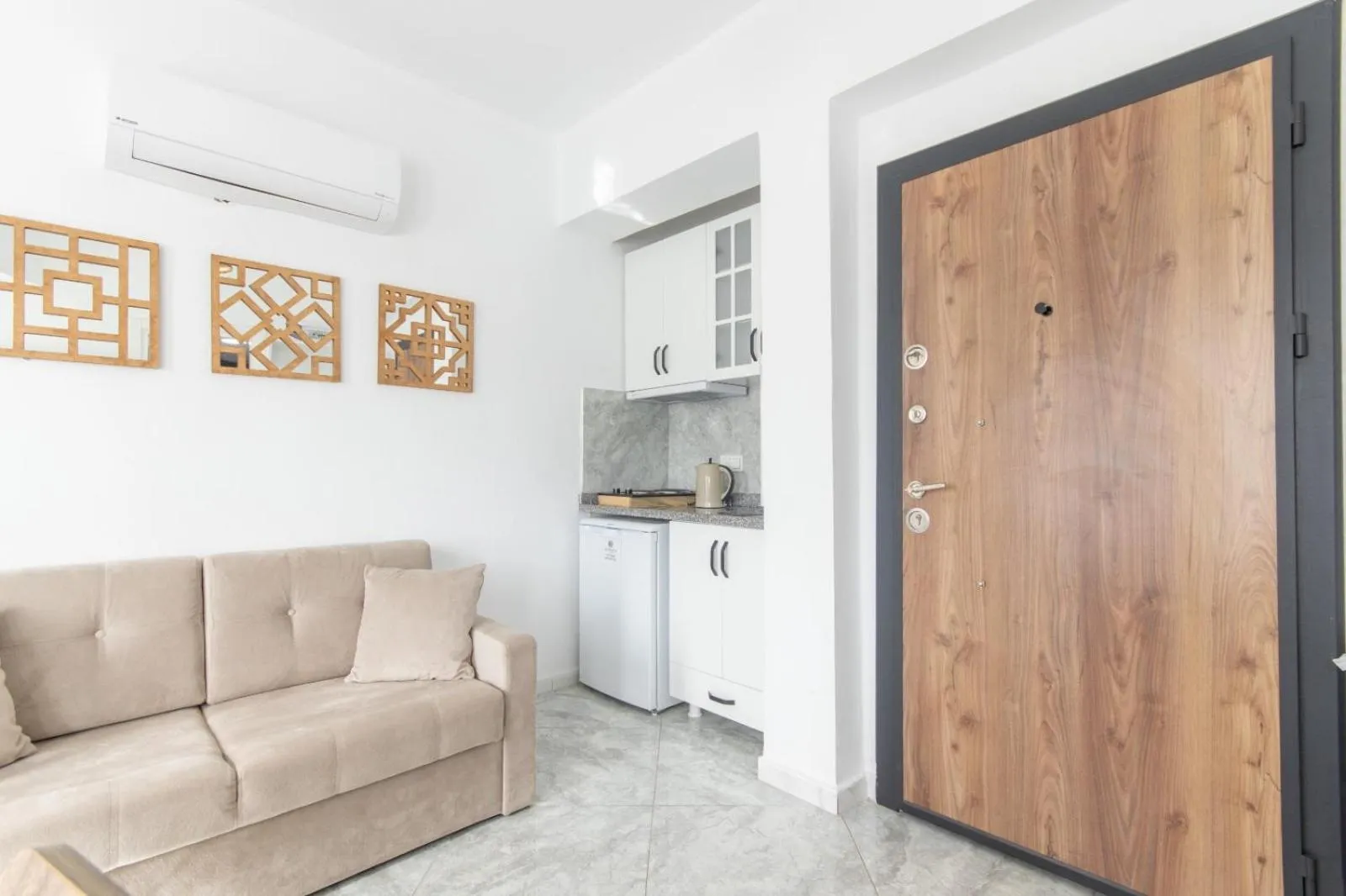 Kitchen or kitchenette in Gokceada Marmaros Butik Otel