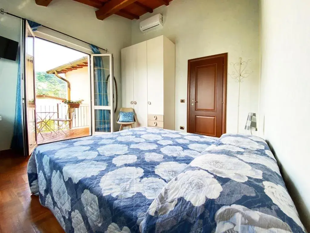 Double Room with Private External Bathroom - single occupancy in la madonnina Double Room with Private External Bathroom - single occupancy in la madonnina