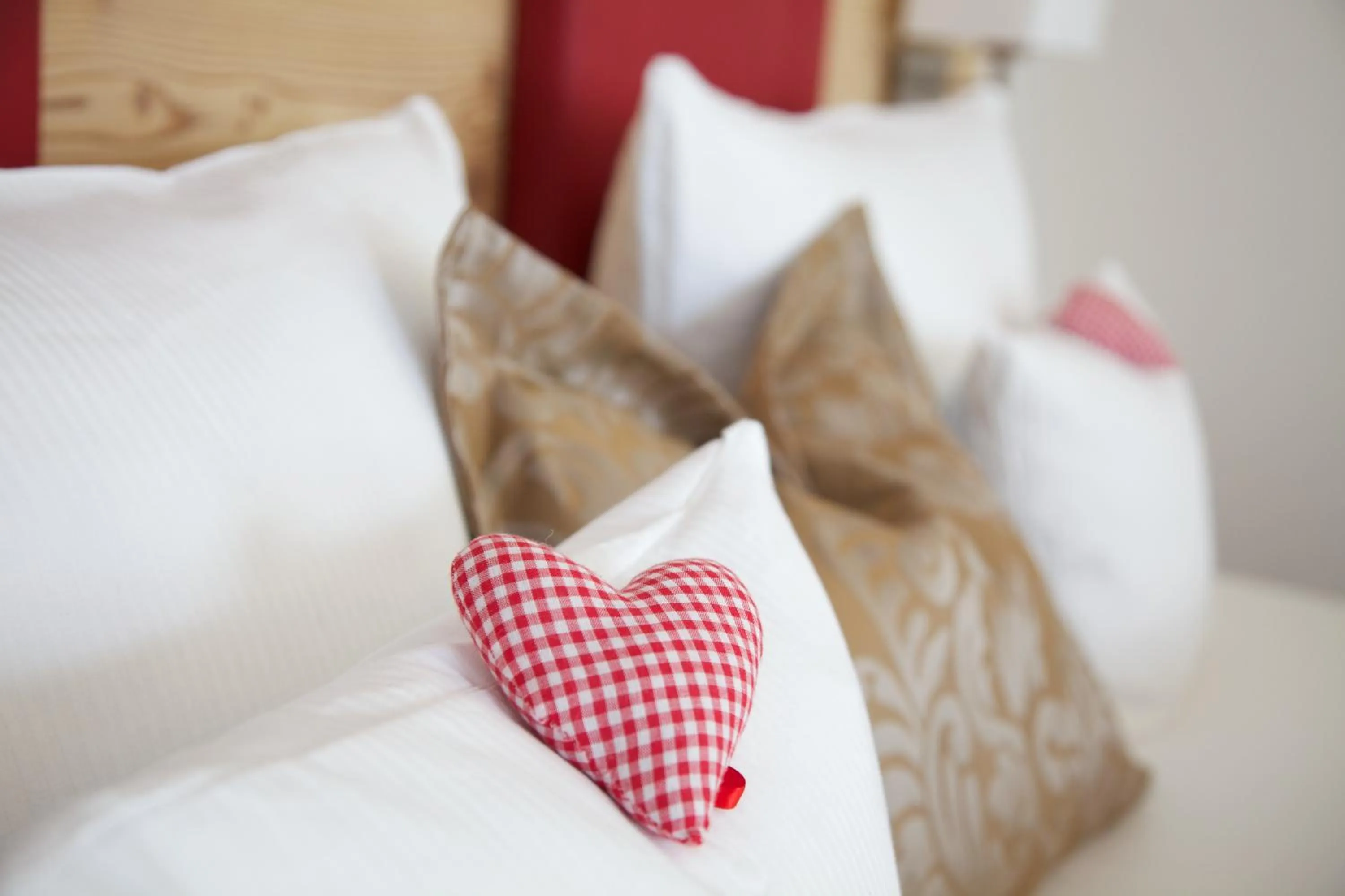 Decorative detail, Bed in Naturparkhotel Adler