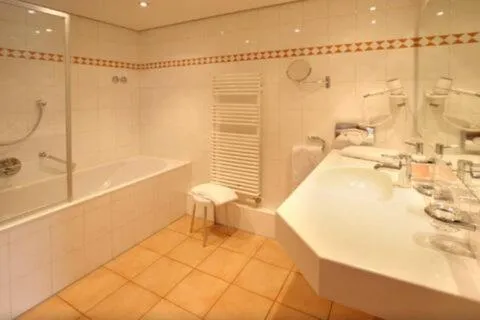 Shower in Naturparkhotel Adler