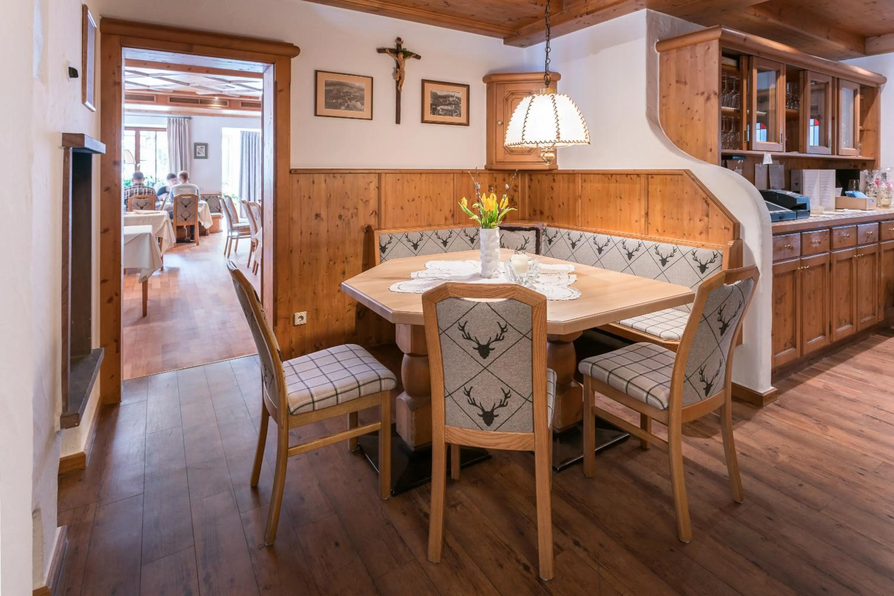 Restaurant/places to eat in Naturparkhotel Adler