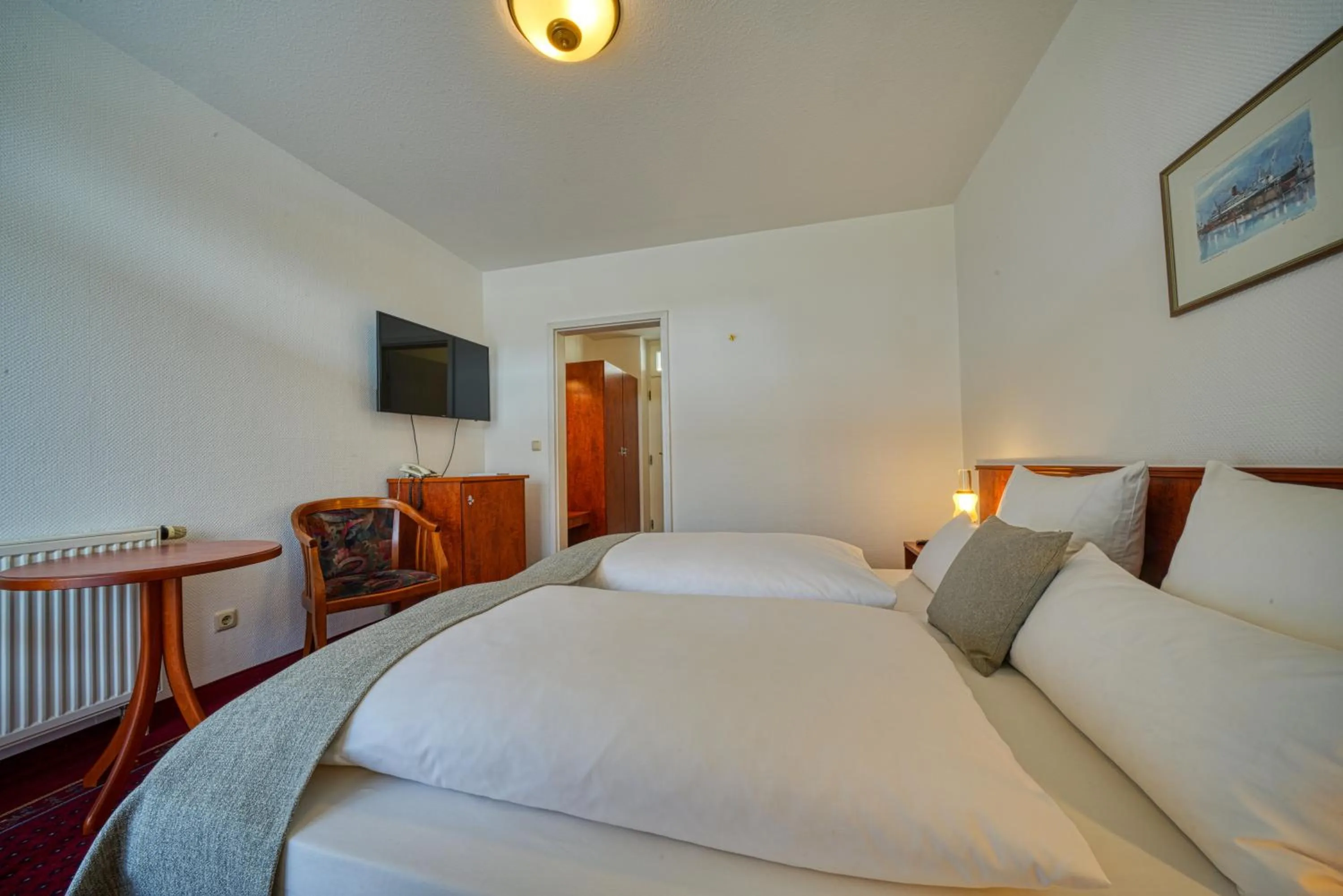 Photo of the whole room, Bed in Hotel Seeblick Wismar