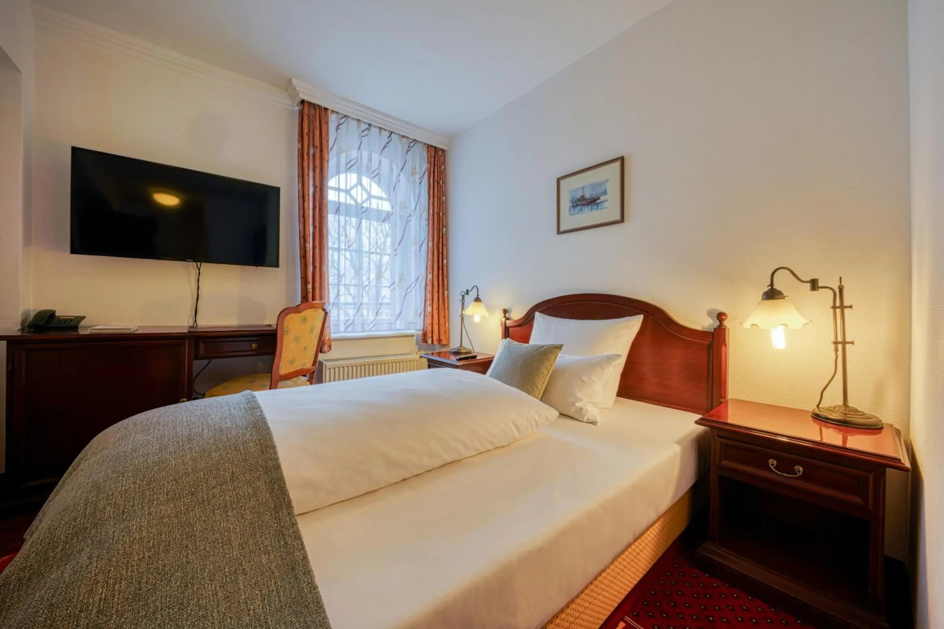 Single Room with Sea View in Hotel Seeblick Wismar Single Room with Sea View in Hotel Seeblick Wismar