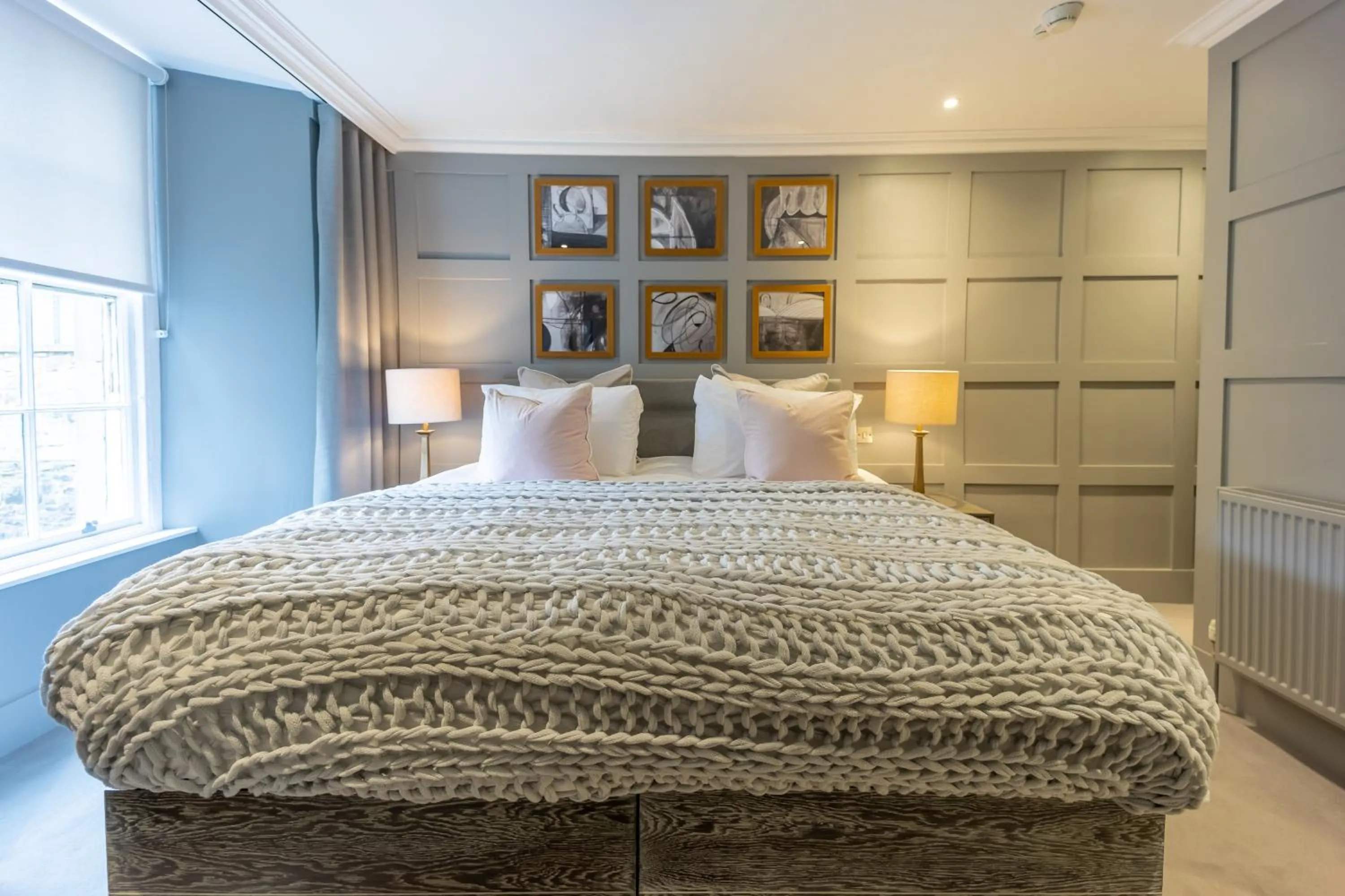 Bed in No1 Apartments Edinburgh - New Town