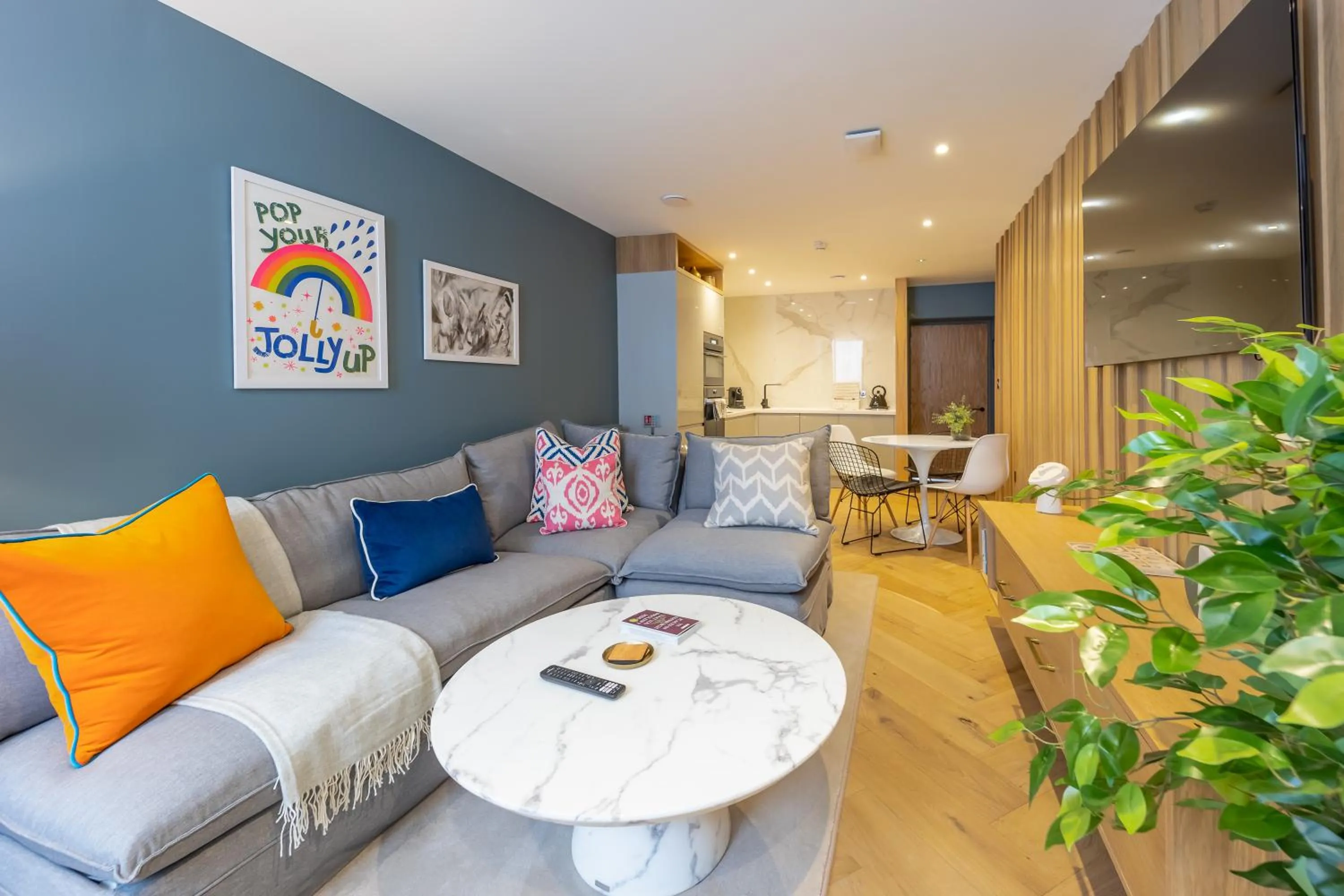 Kitchen or kitchenette in No1 Apartments Edinburgh - New Town