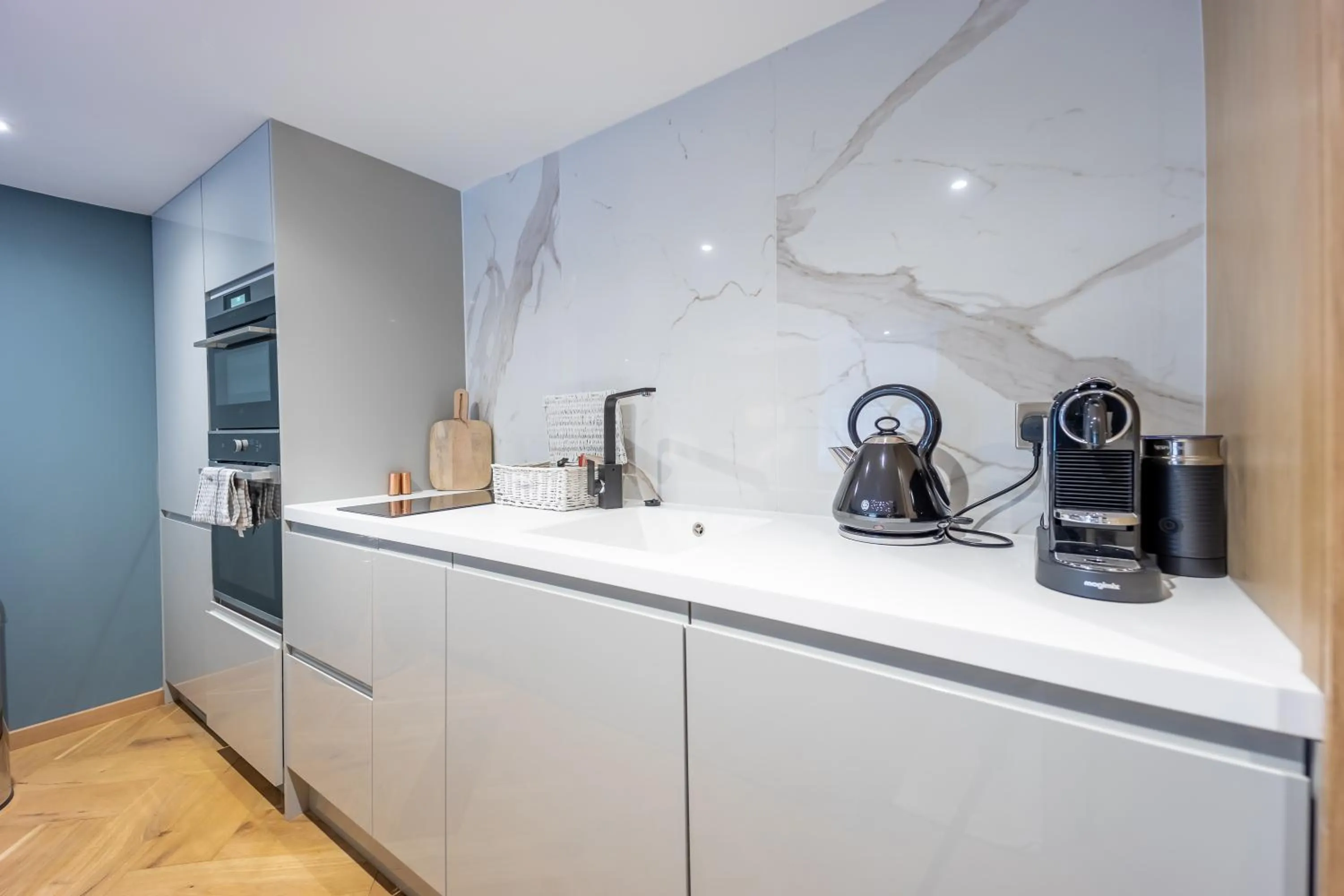 Kitchen or kitchenette in No1 Apartments Edinburgh - New Town