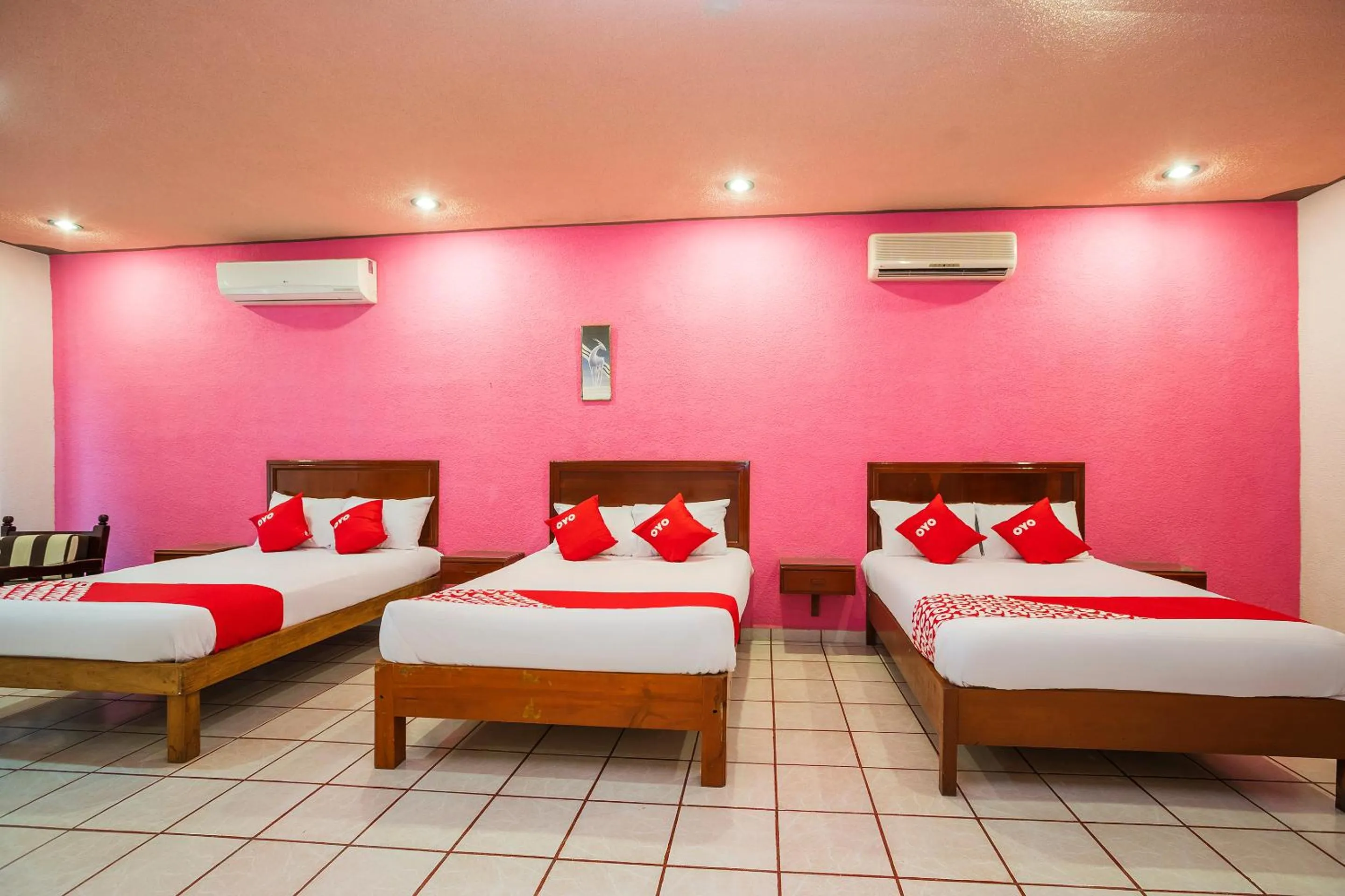 Bedroom in OYO Hotel Mexico