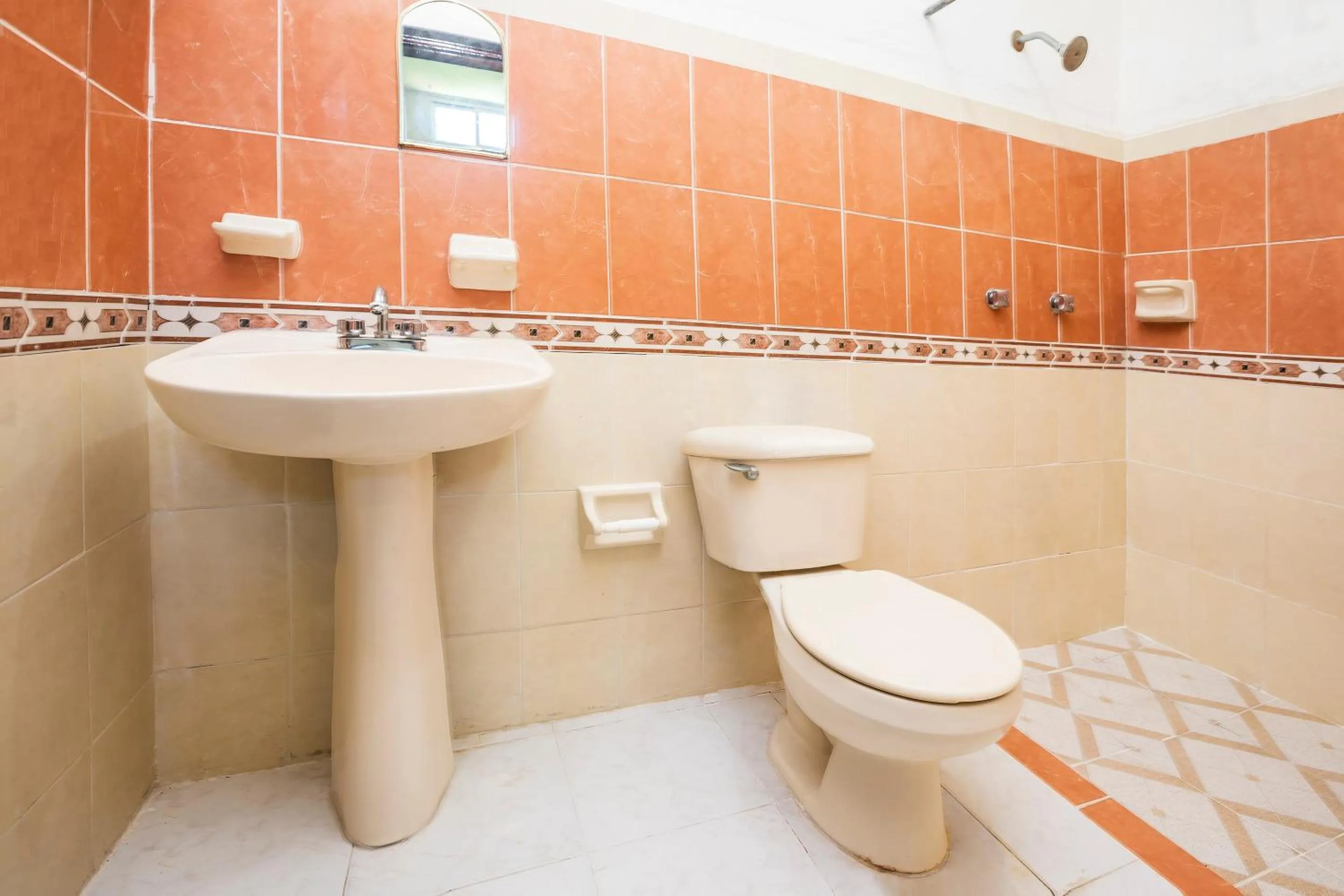 Bathroom in OYO Hotel Mexico