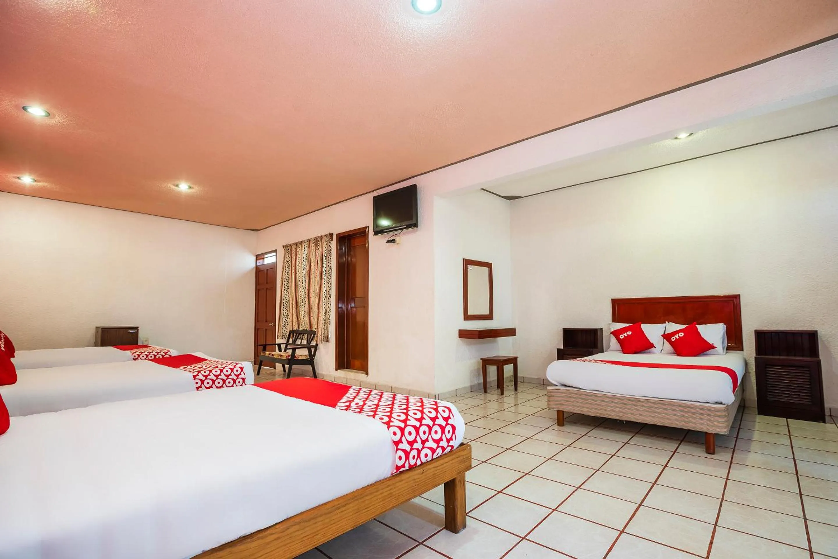 Bedroom in OYO Hotel Mexico