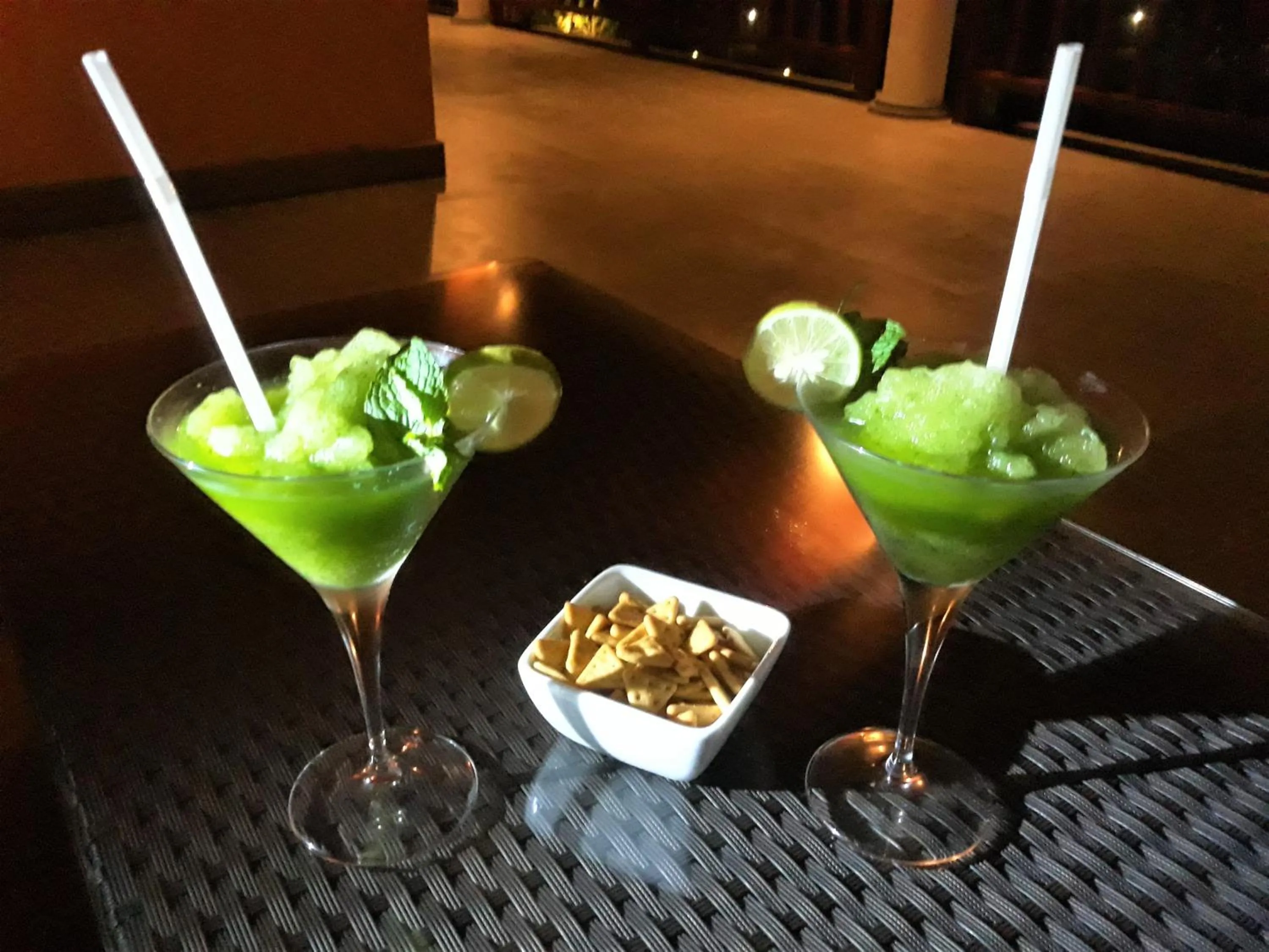 Food and drinks in IMAGINE Villa Hotel